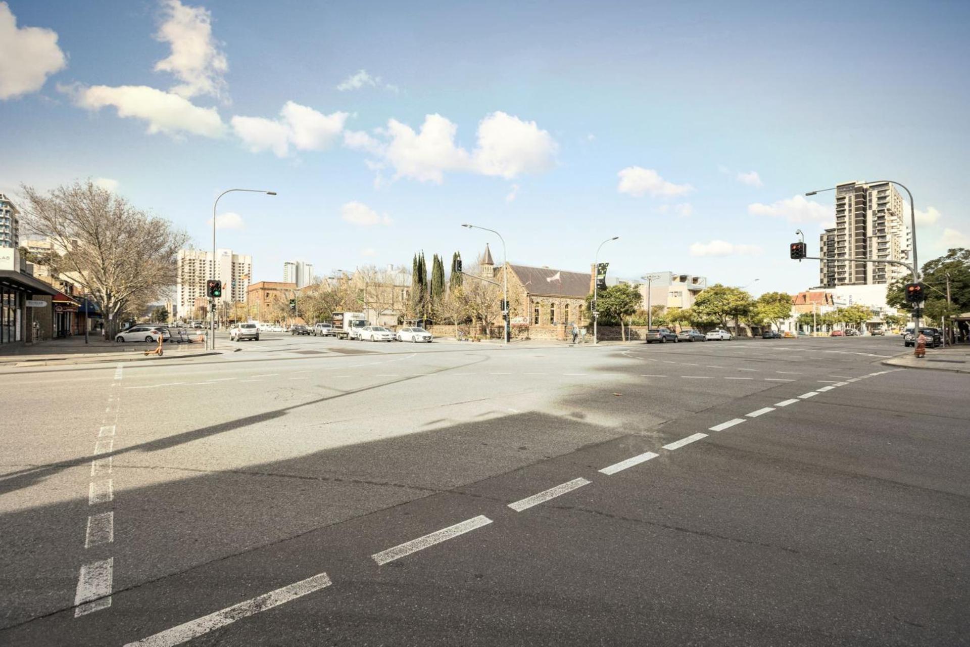 2 BR Apartment with Stunning Views and Car Parking
