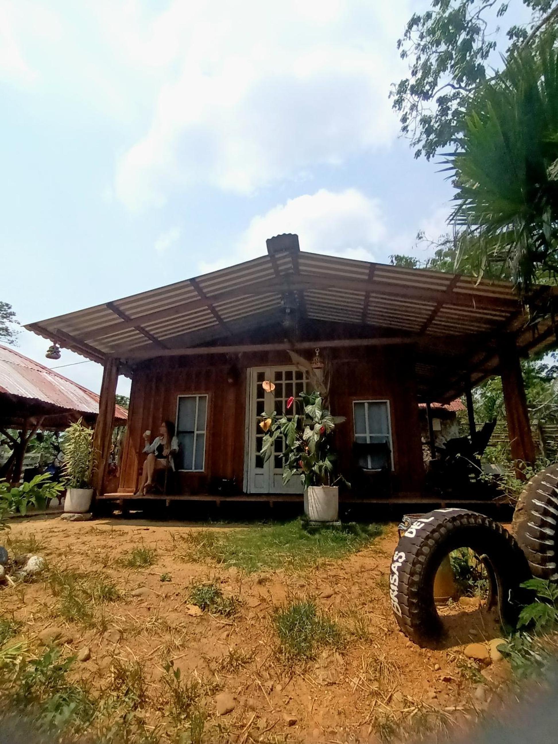 Hostal La Cabaña