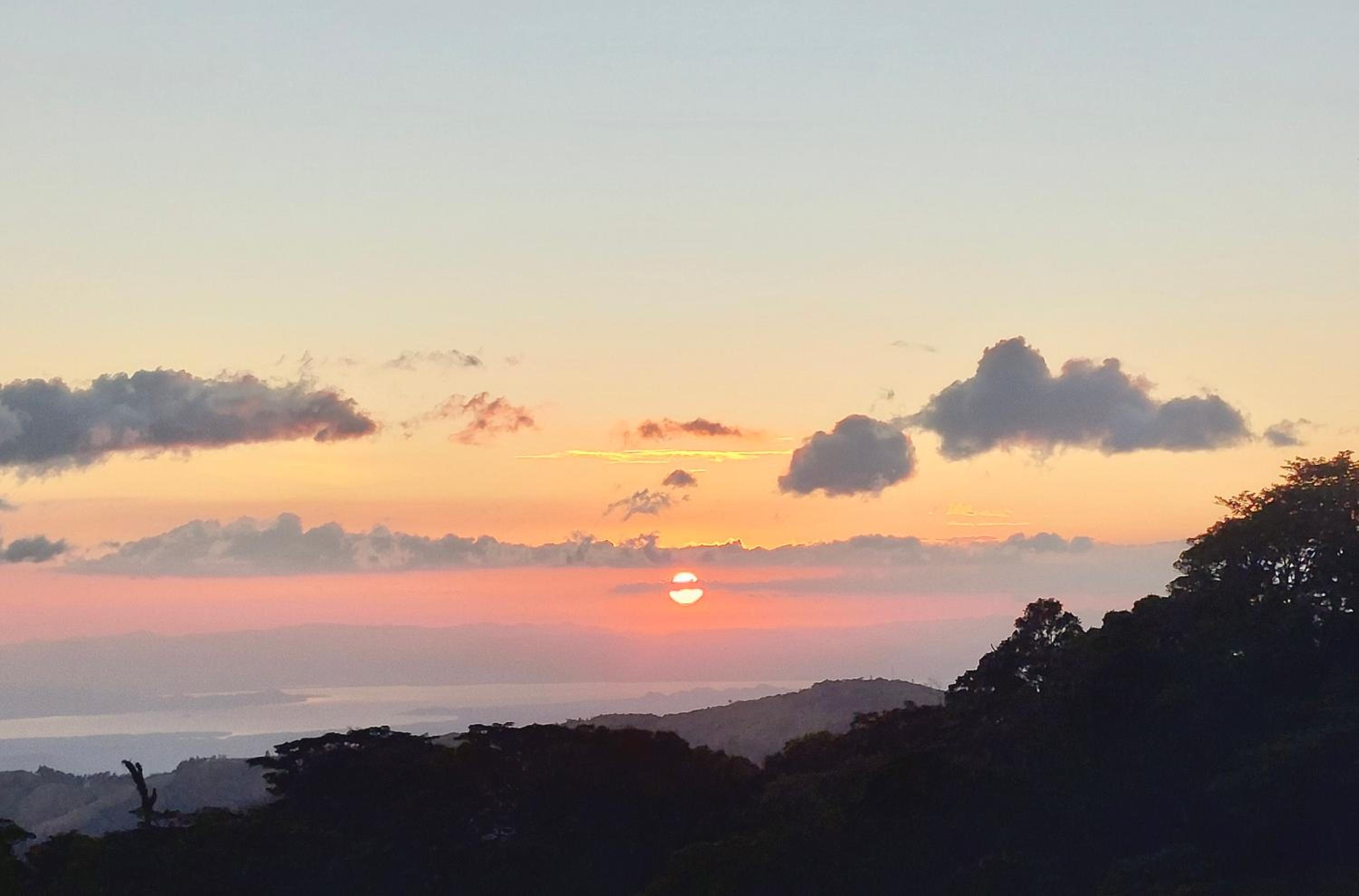Ananta Forest - Sunset & Gulf View - Glamping Dome and Mountain House