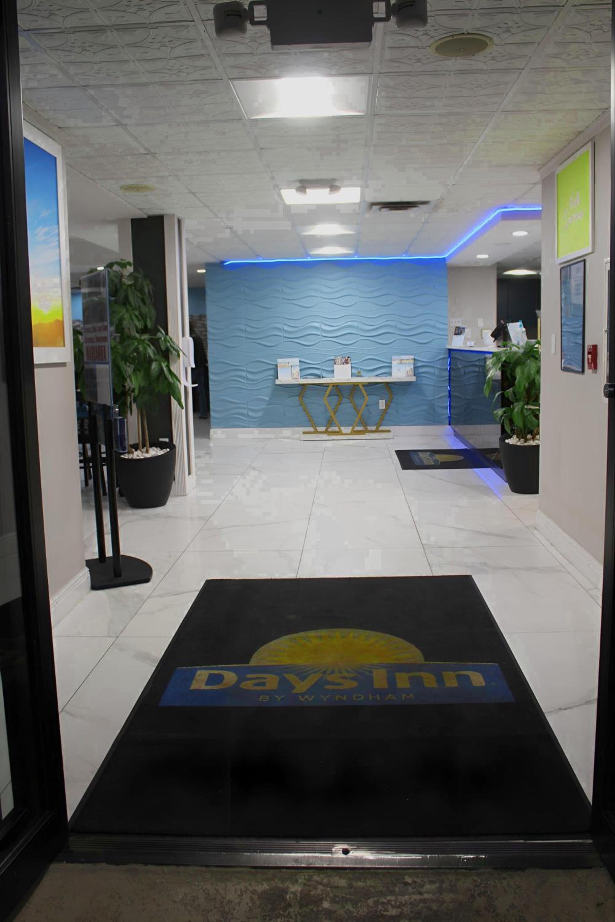 Marianna Vacations - Days Inn by Wyndham Marianna - Property Image 24