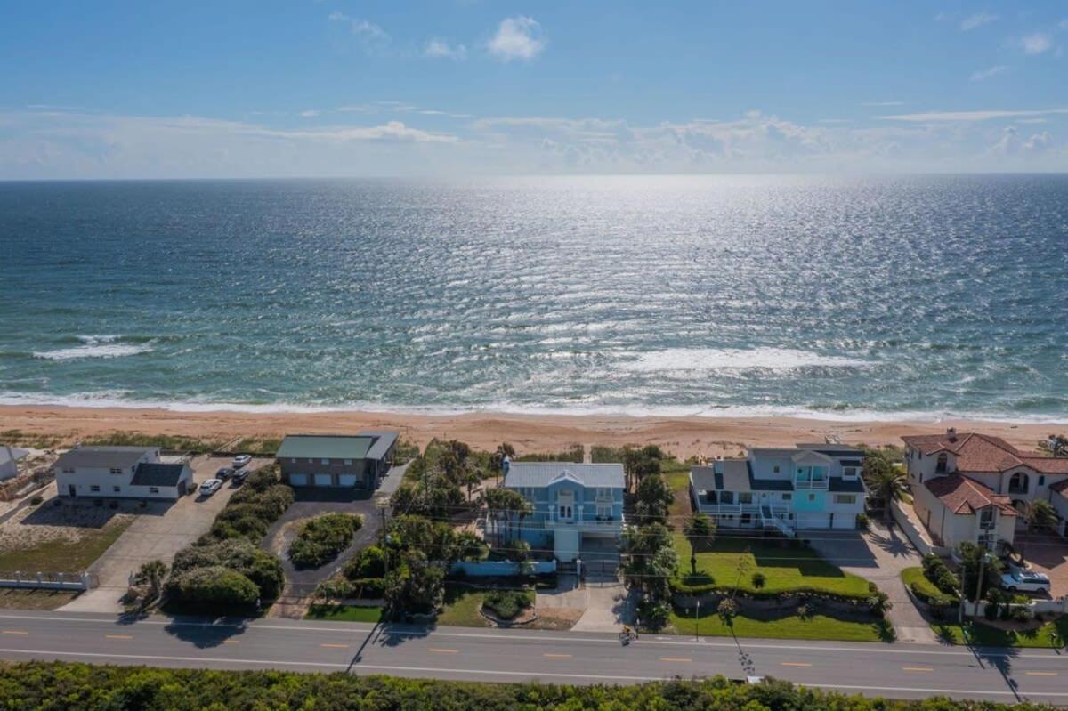 Oceanfront Hot Tub Putting Green Fire Pit view 3