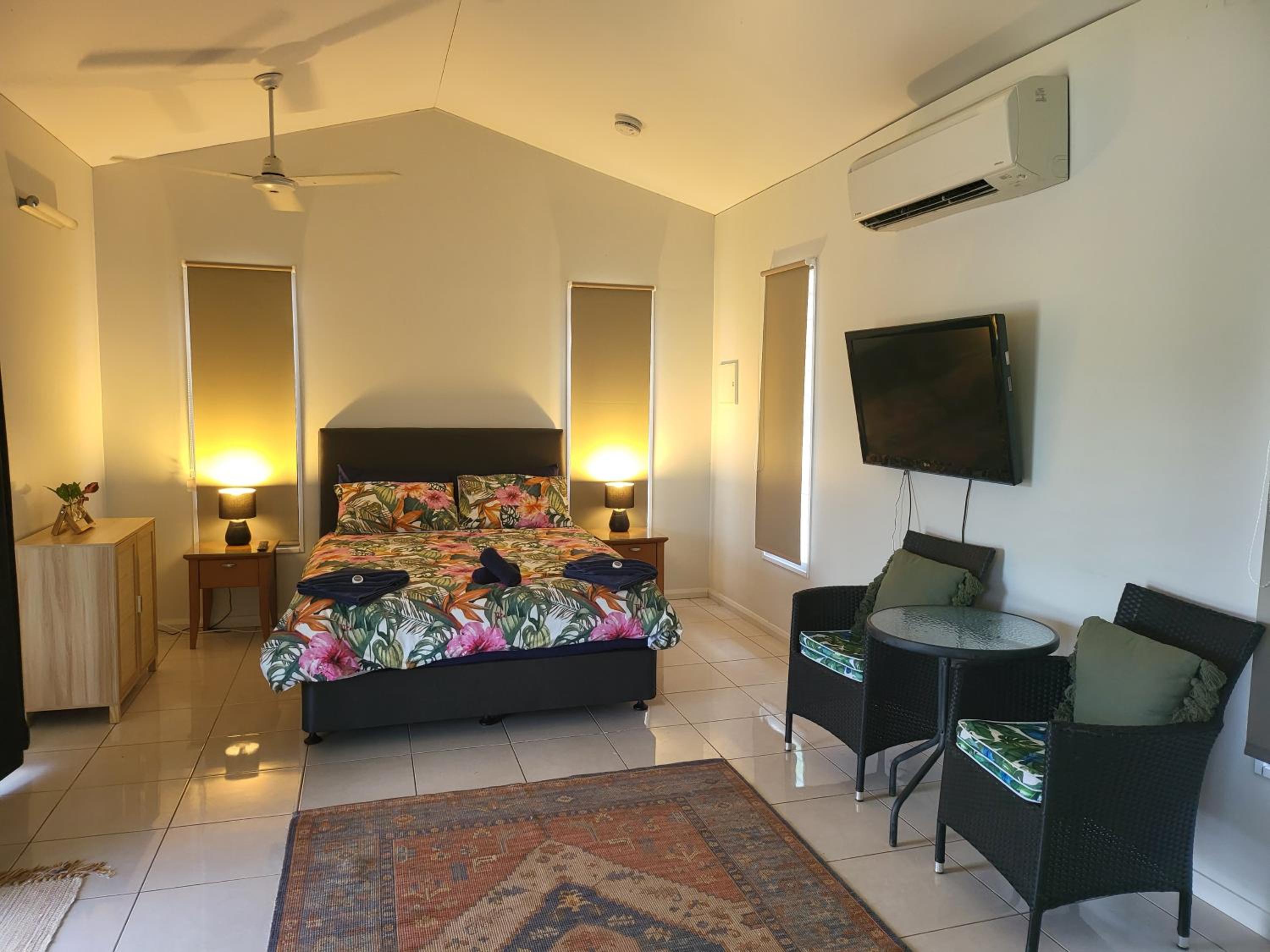 AAOK Lakes Resort and Caravan Park