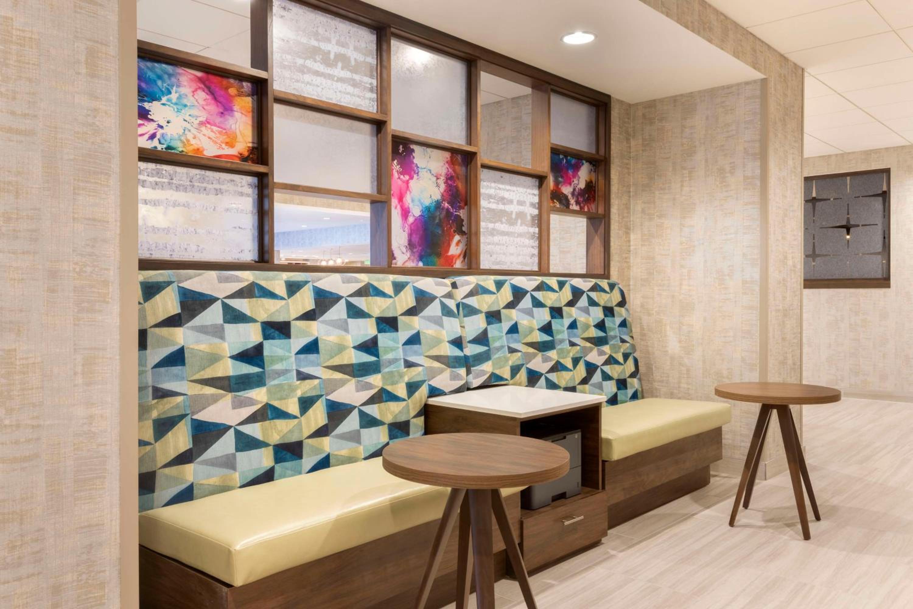 Clovis Vacations - Hampton Inn Clovis, Nm - Property Image 11