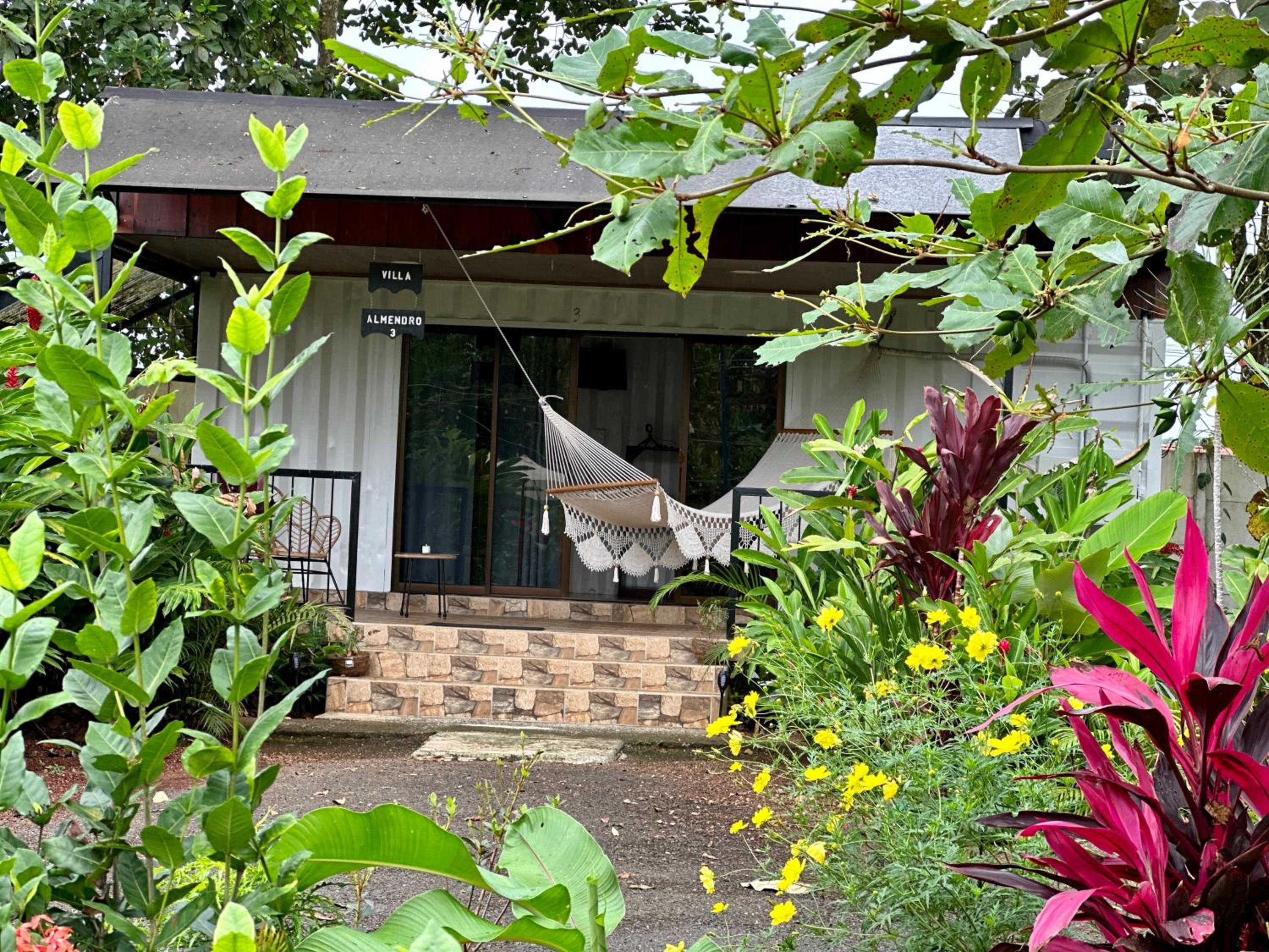 Almendros Eco-Villas