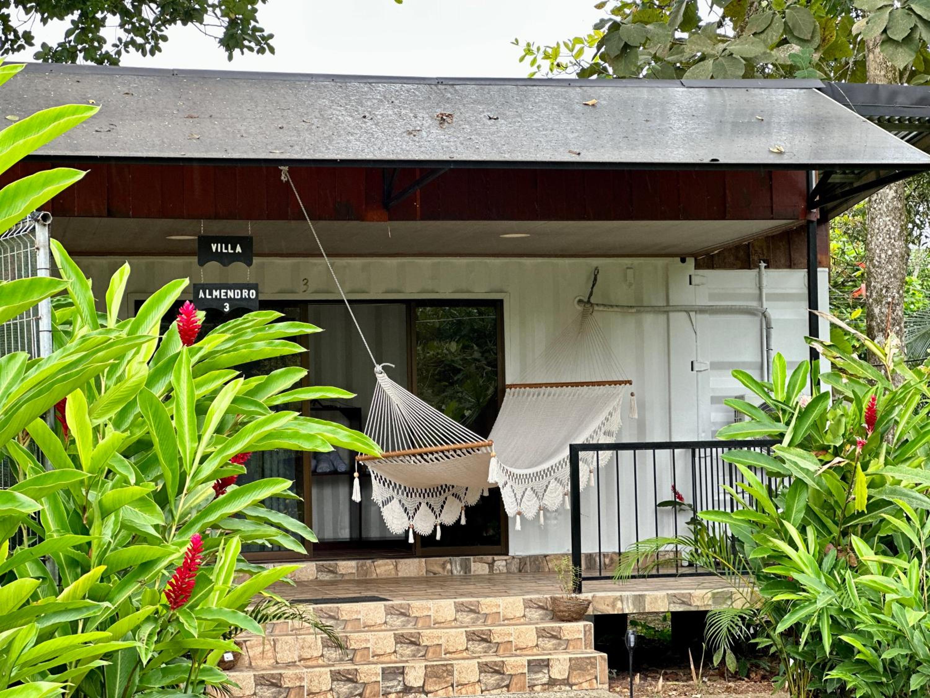 Almendros Eco-Villas