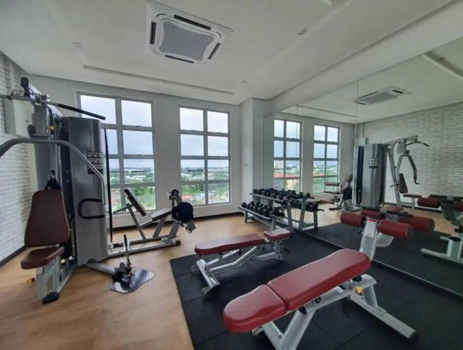 LARKIN SKS HABITAT 2bdr By WP HOMESTAY