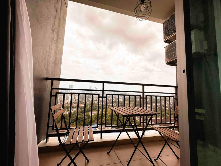 LARKIN SKS HABITAT 2bdr By WP HOMESTAY