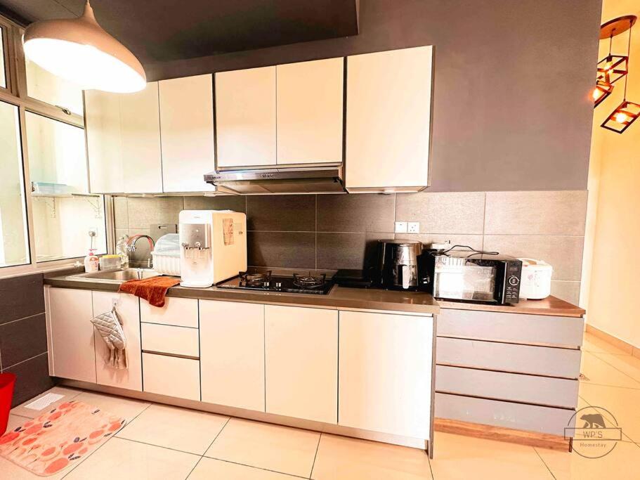 LARKIN SKS HABITAT 2bdr By WP HOMESTAY