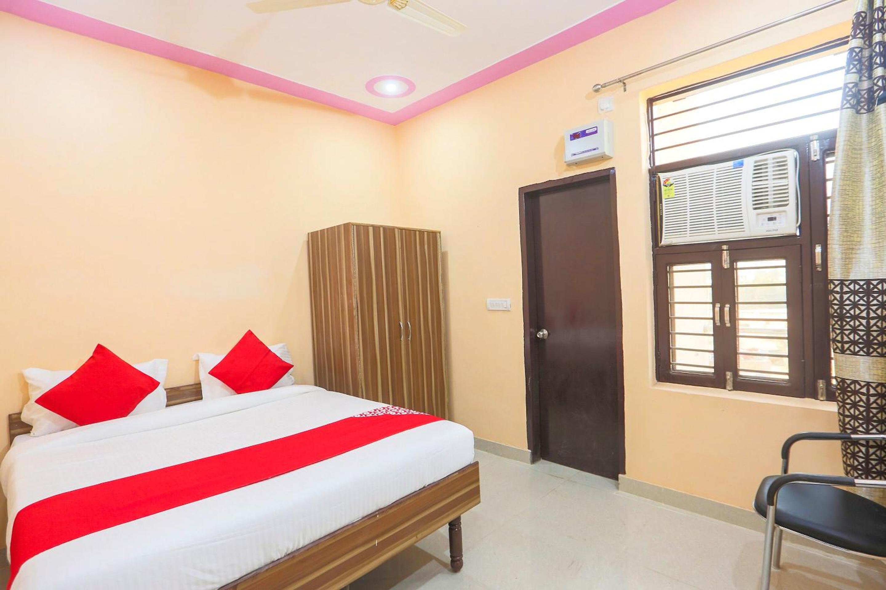 Hotel O Royal Villa