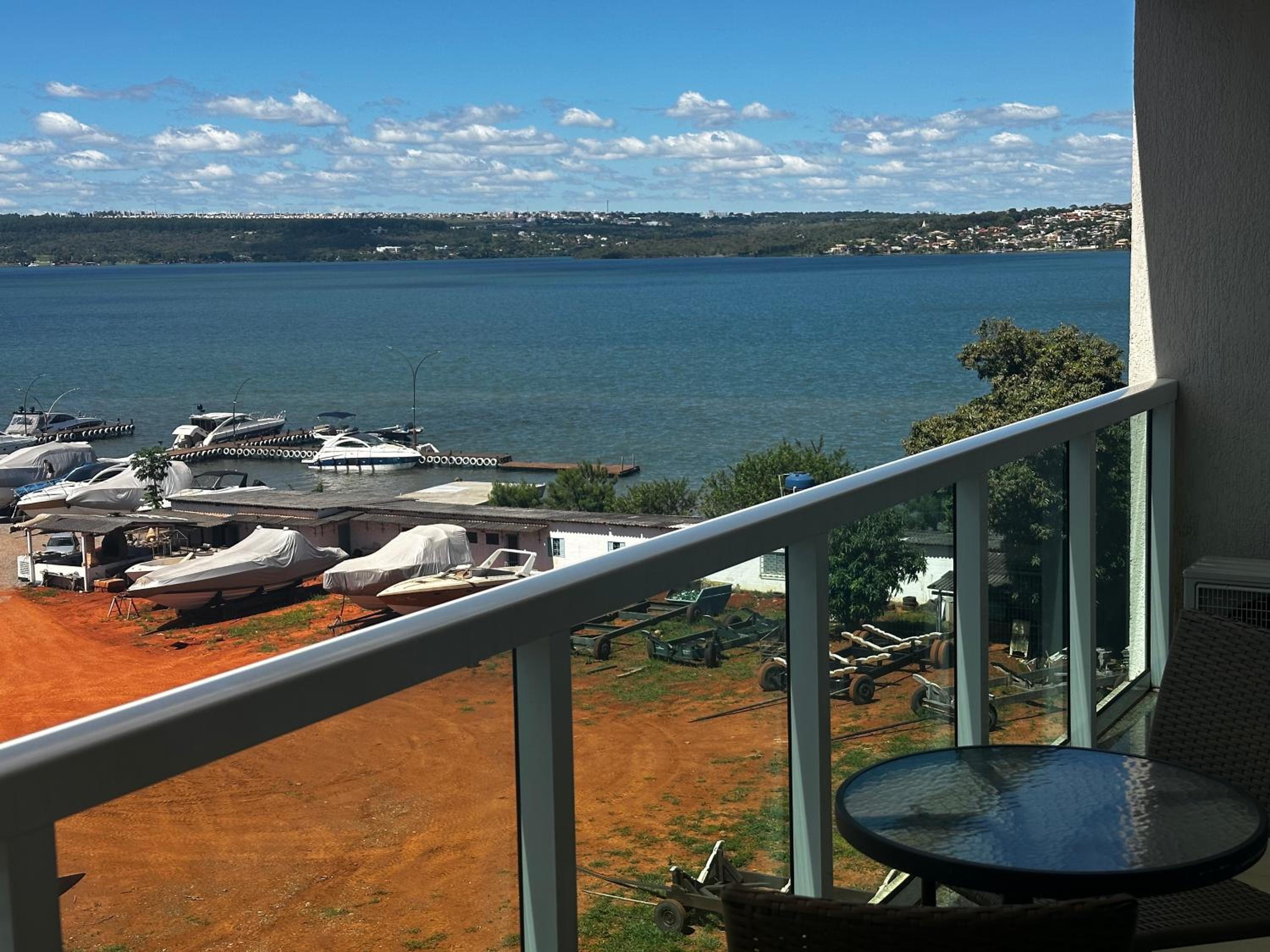 Brisas do Lago - apartamento 4