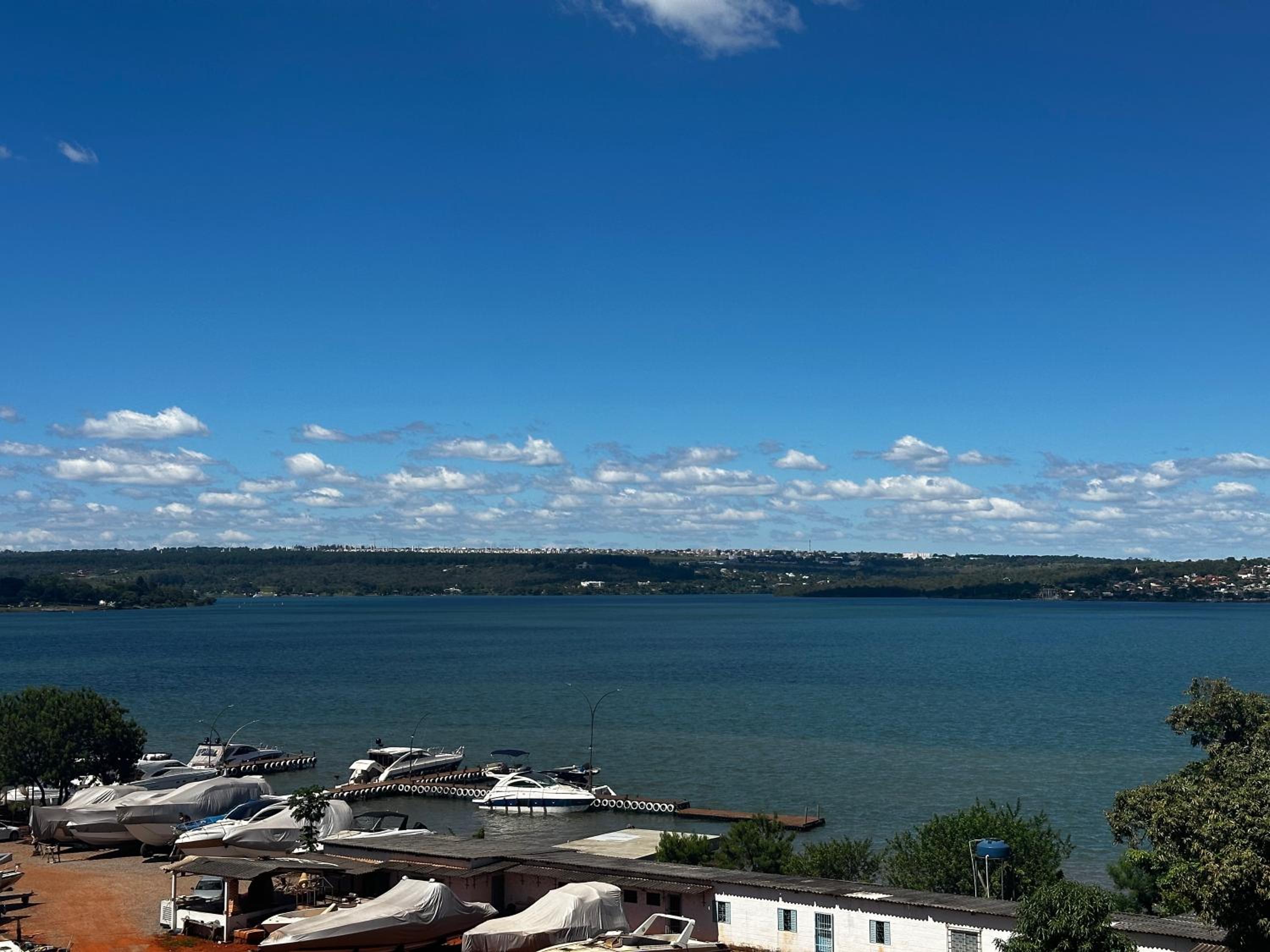 Brisas do Lago - apartamento 4