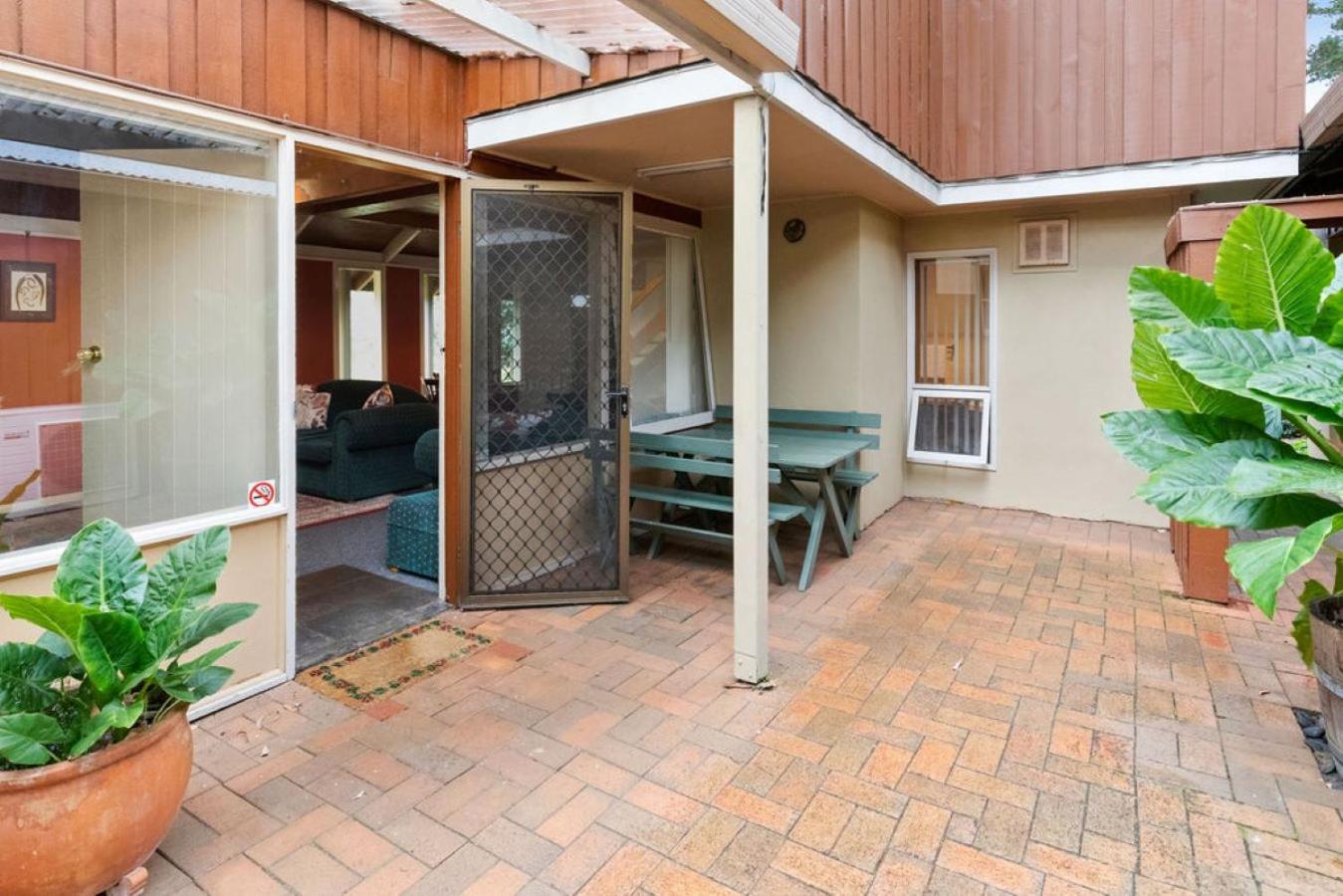 Clarendon Chalets - Property Image 31