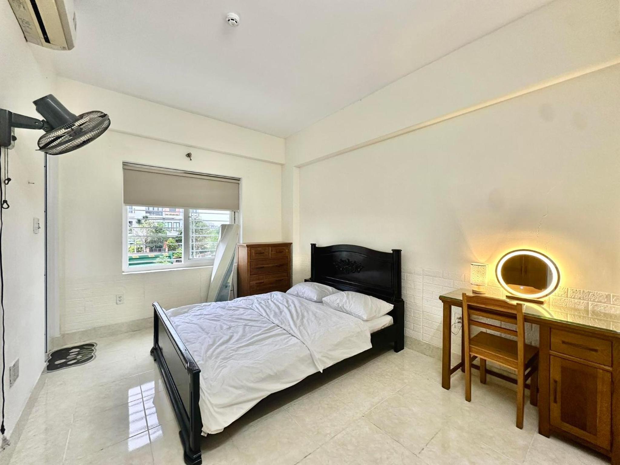 SARAH HOMESTAY