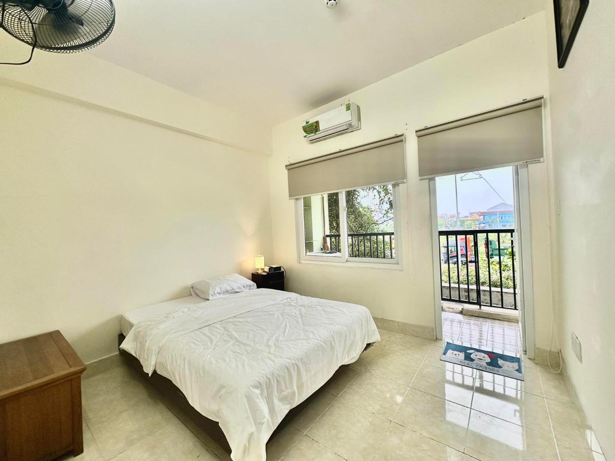 SARAH HOMESTAY