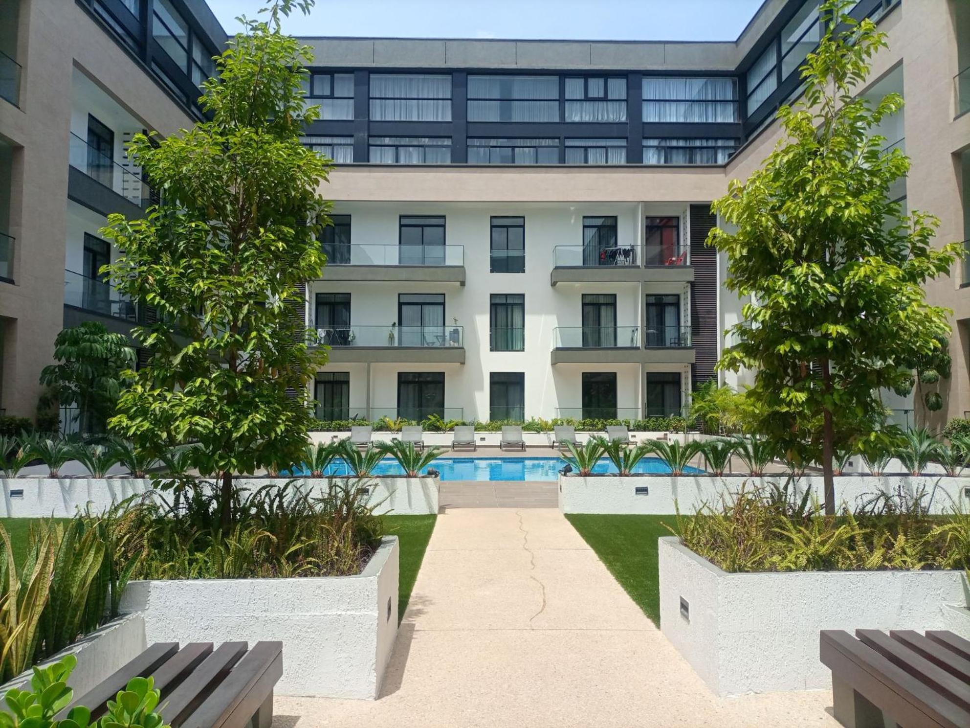 Embassy Gardens Green Suites by Morninglife Luxury view 2