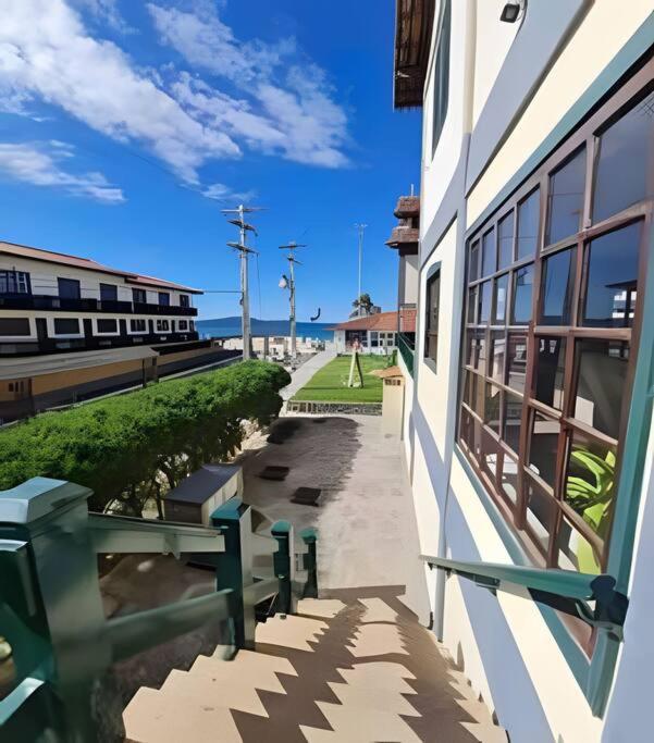 Flat Âncora Péro, Cabo Frio - Confortável Duplex a Beira Mar 202C