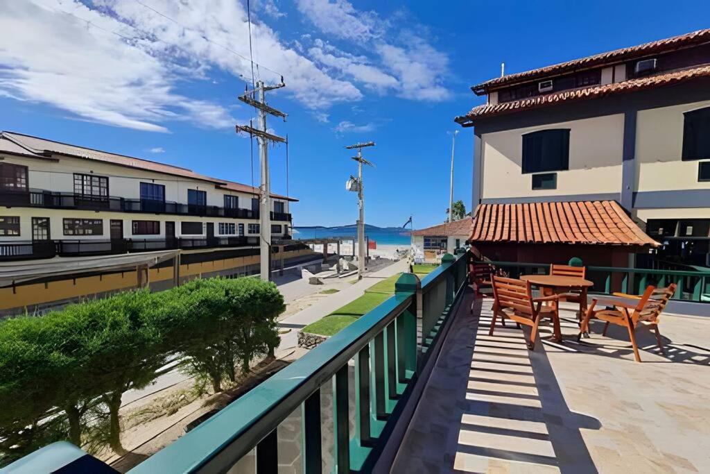 Flat Âncora Péro, Cabo Frio - Confortável Duplex a Beira Mar 202C