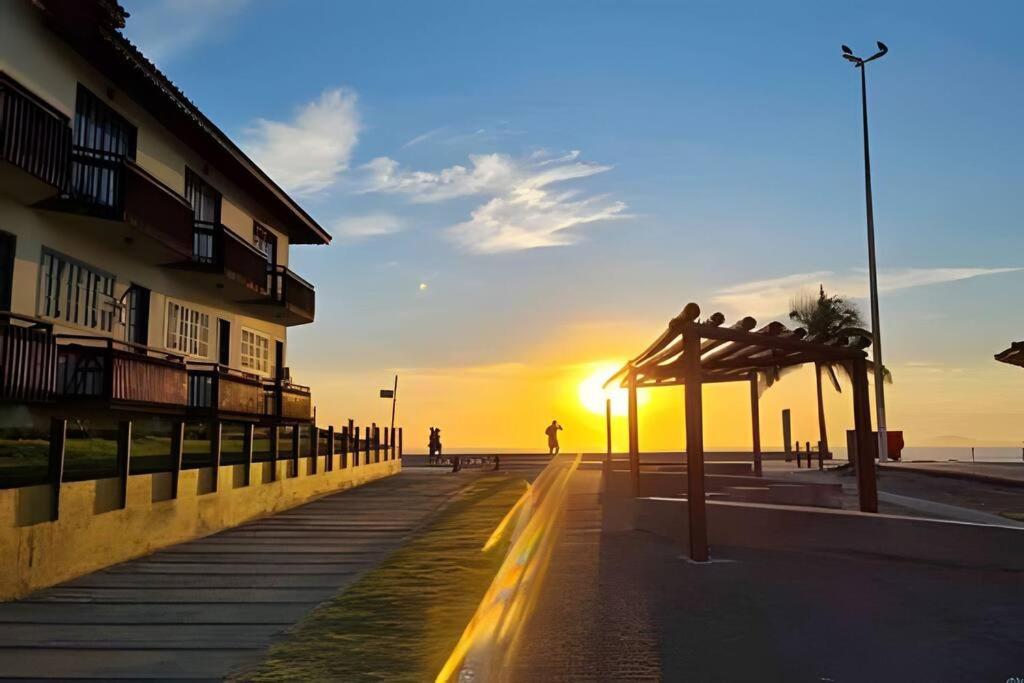 Flat Âncora Péro, Cabo Frio - Confortável Duplex a Beira Mar 202C