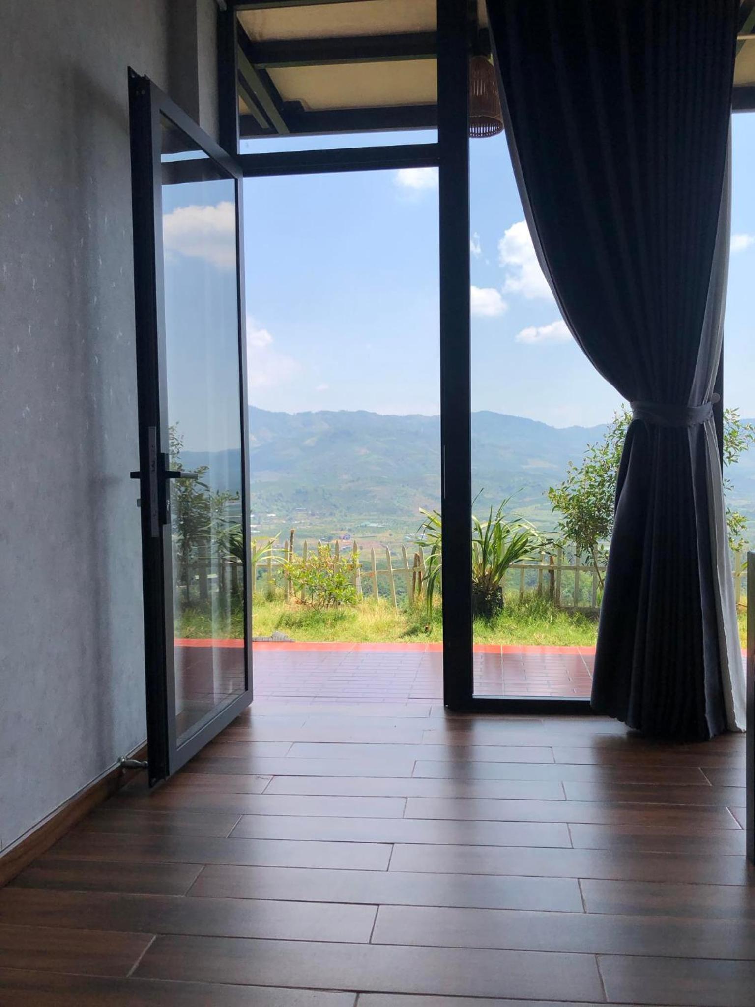 Đồi Hoa Đỏ Homestay