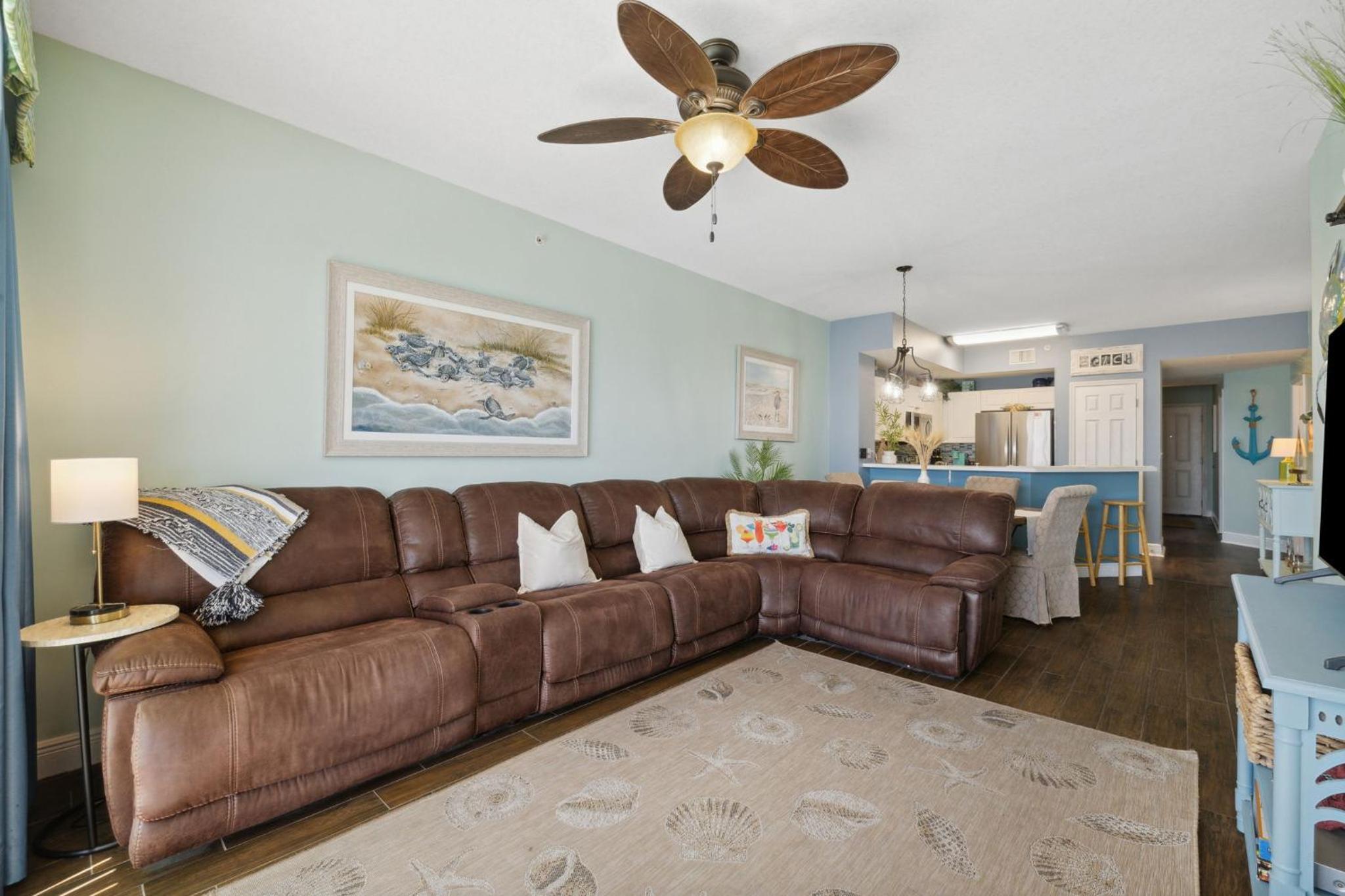 BEACH PARADISE CONDO