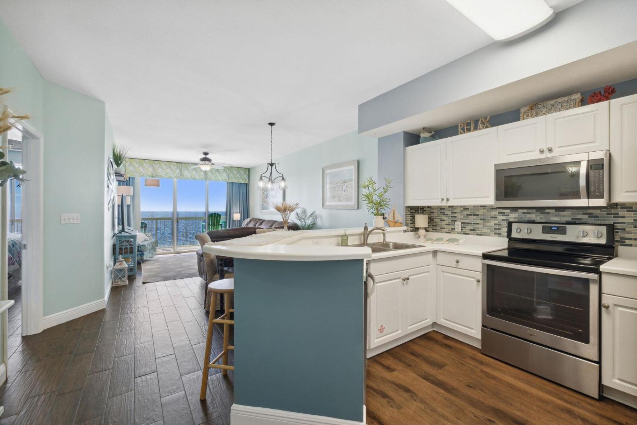 BEACH PARADISE CONDO