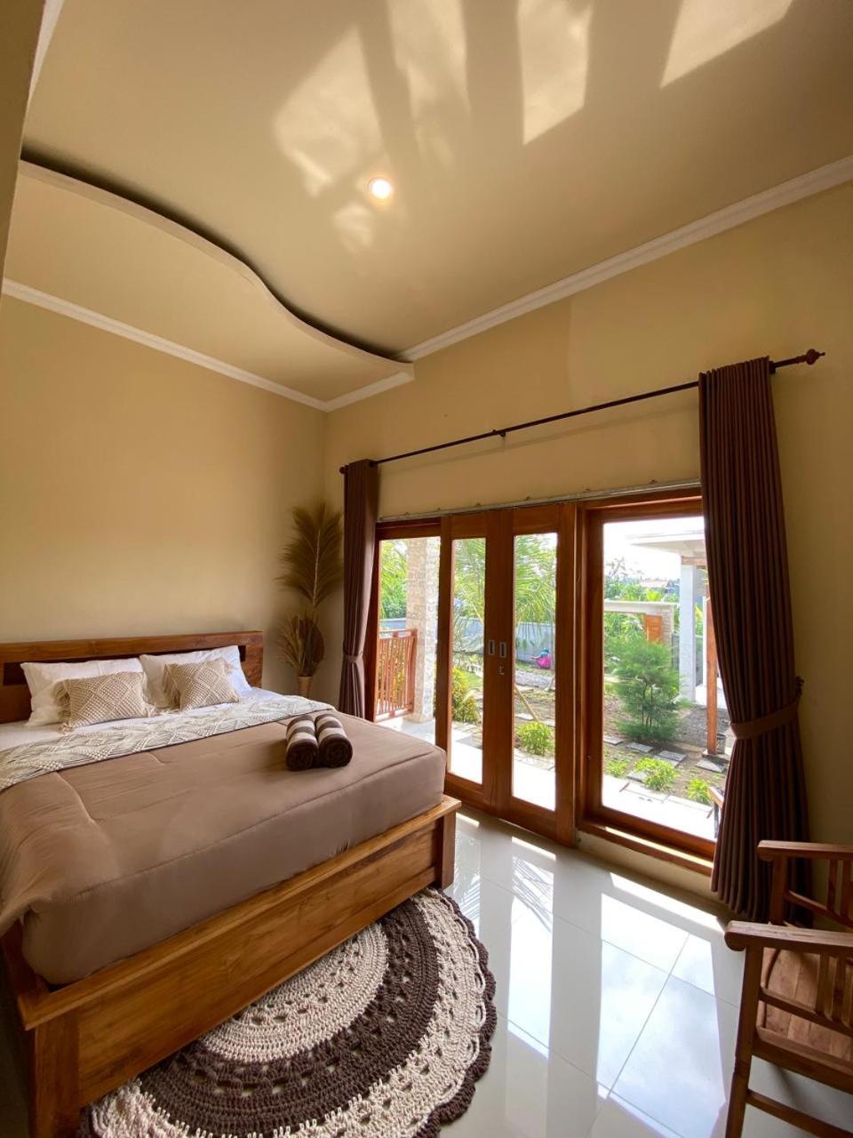 Sumbul View Surfcamp