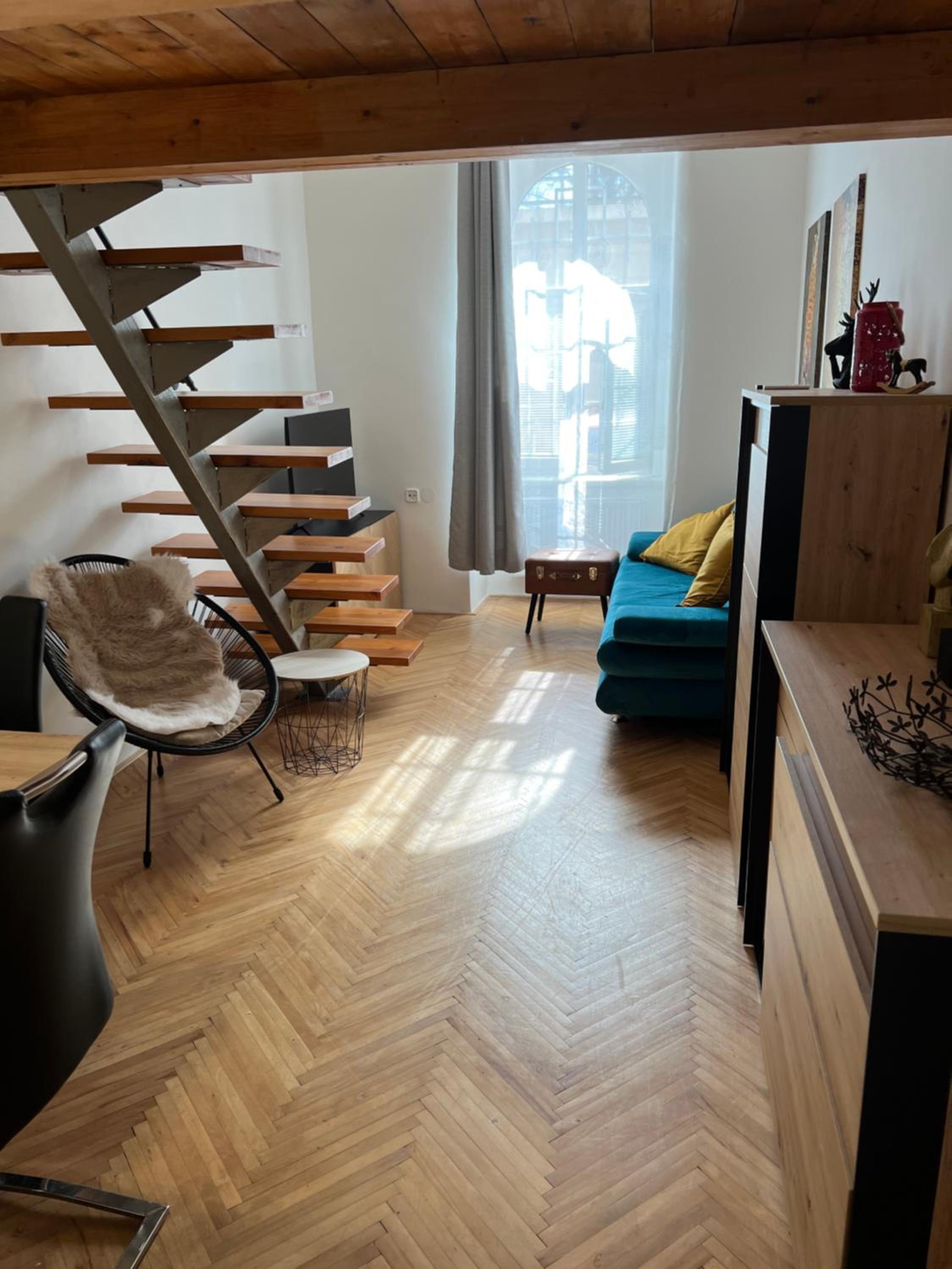 Apartment plus parking