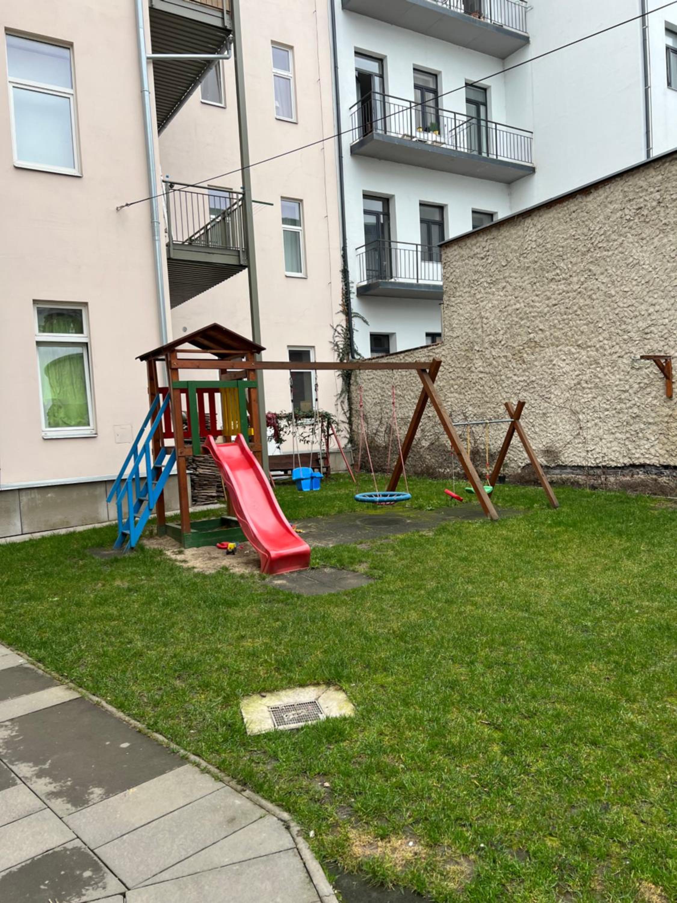Apartment plus parking