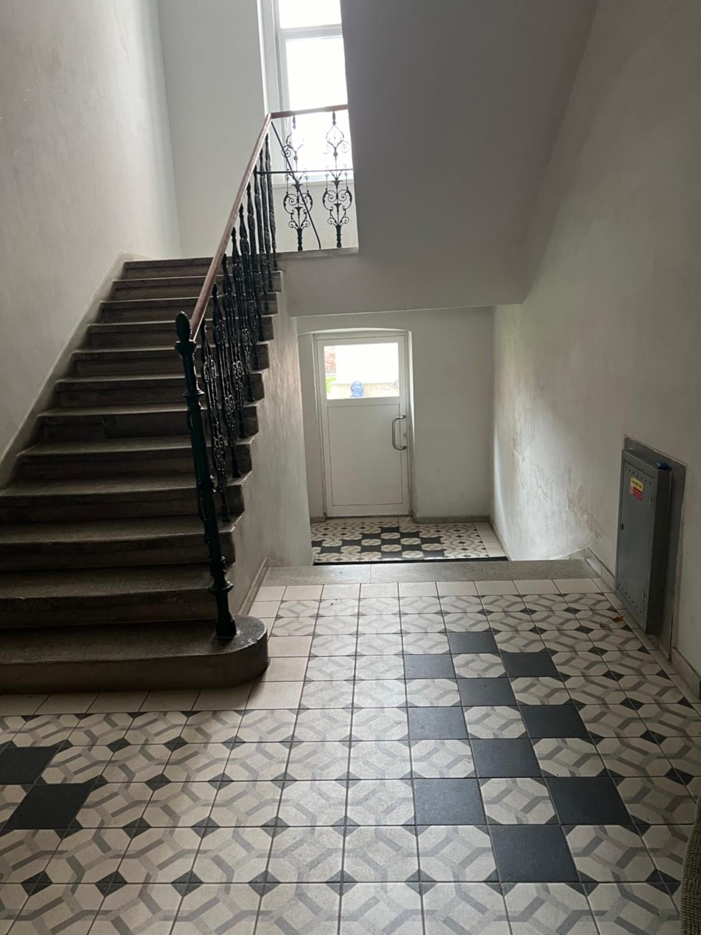 Apartment plus parking