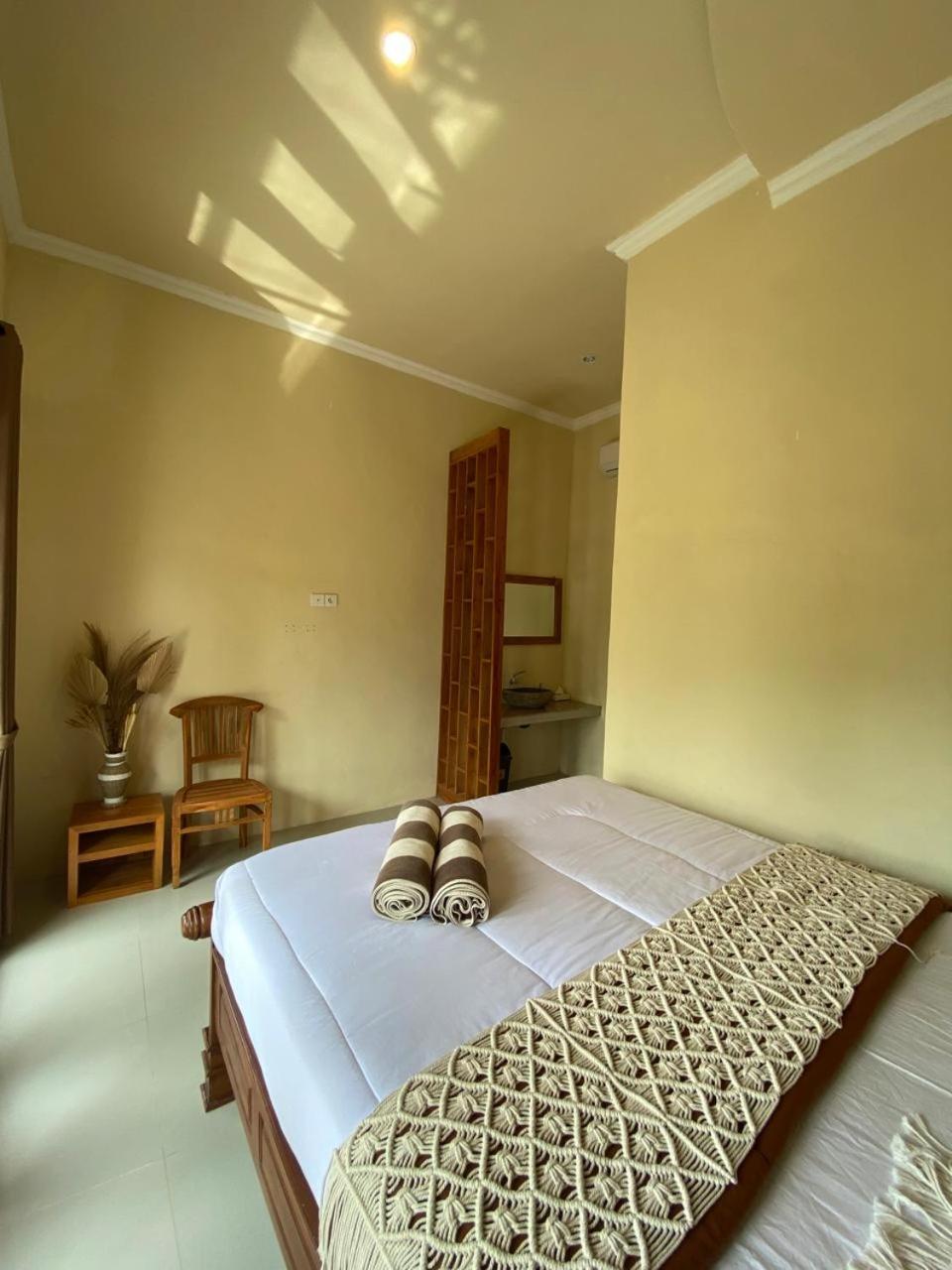 Sumbul View Surfcamp