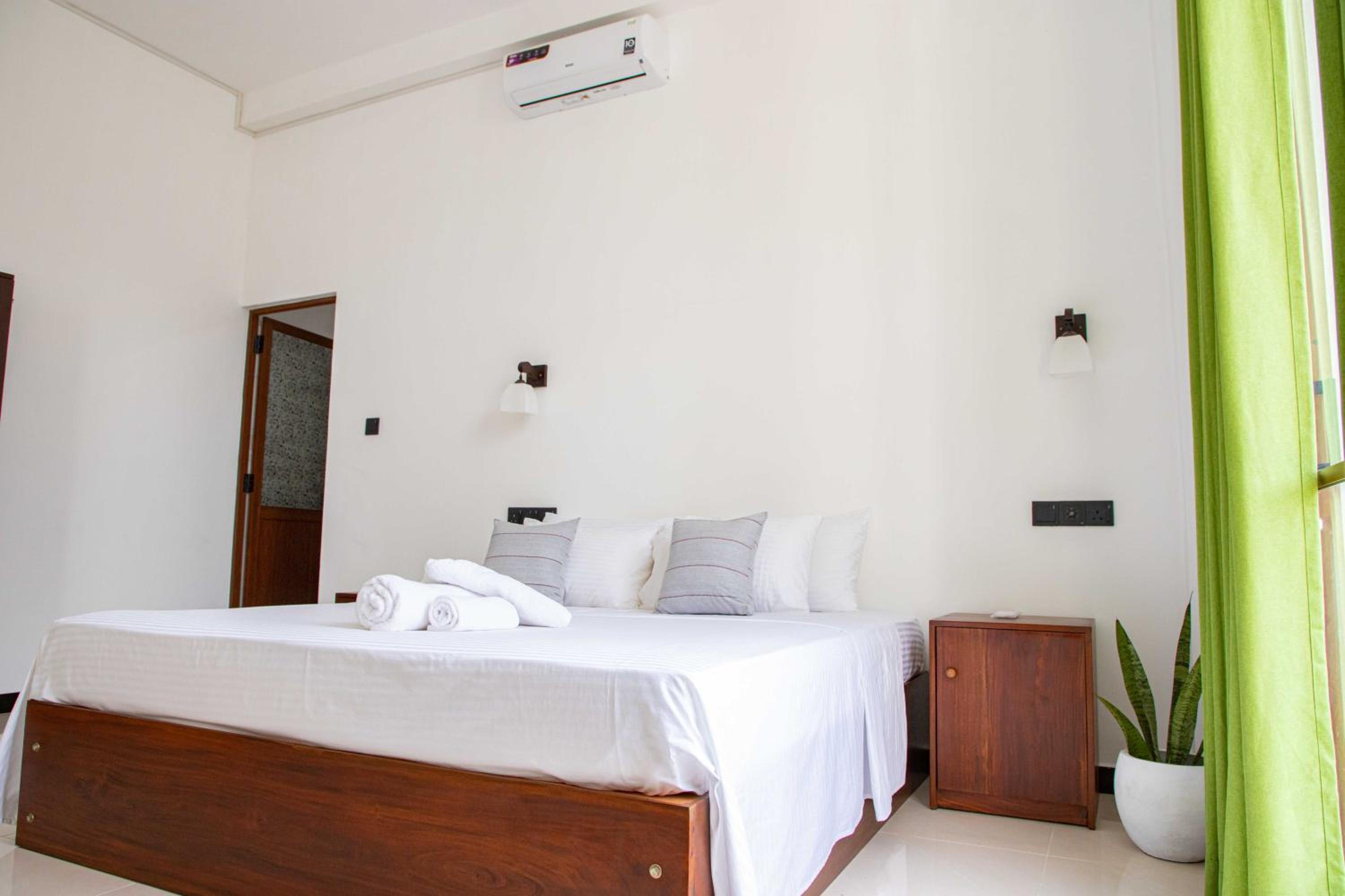 Randon Resort Mirissa