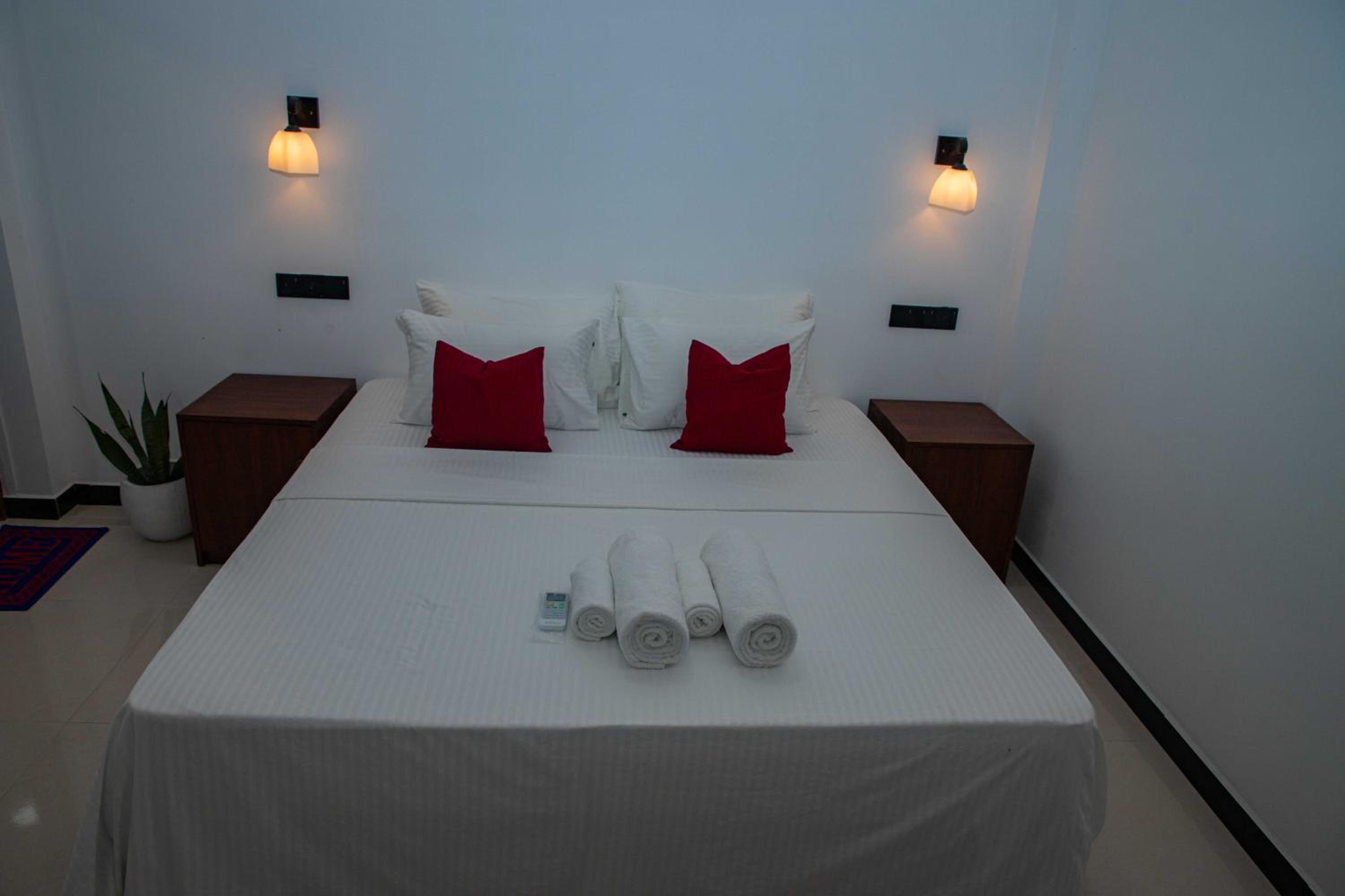 Randon Resort Mirissa