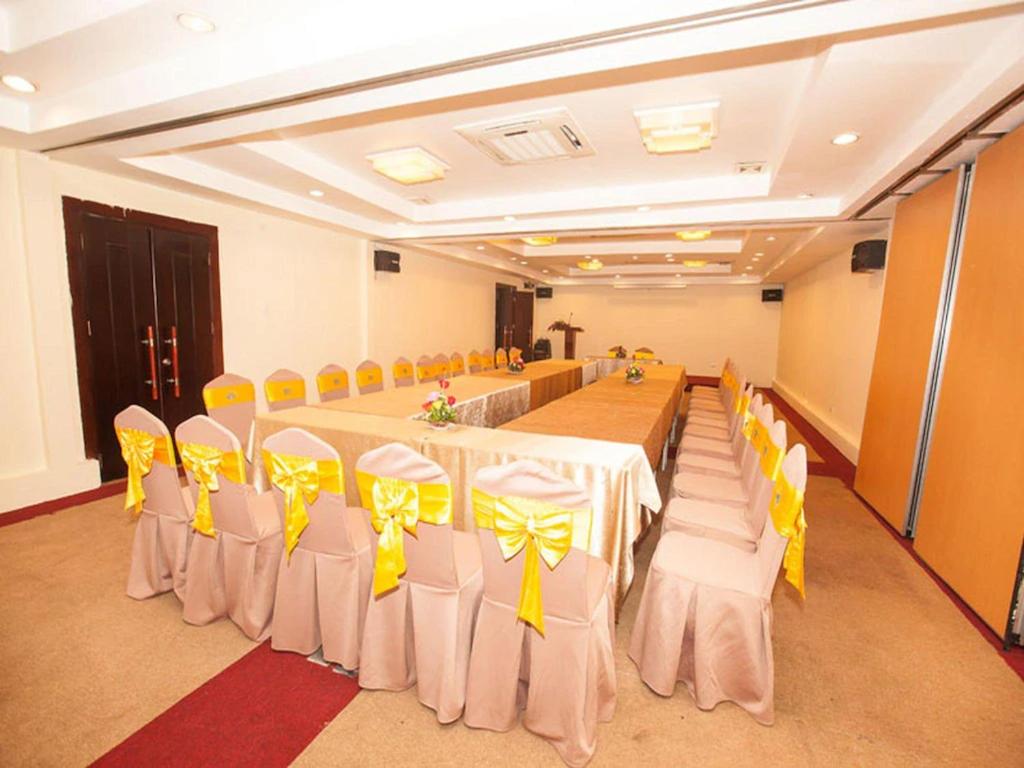Sao Mai Hotel HN - by BAY LUXURY
