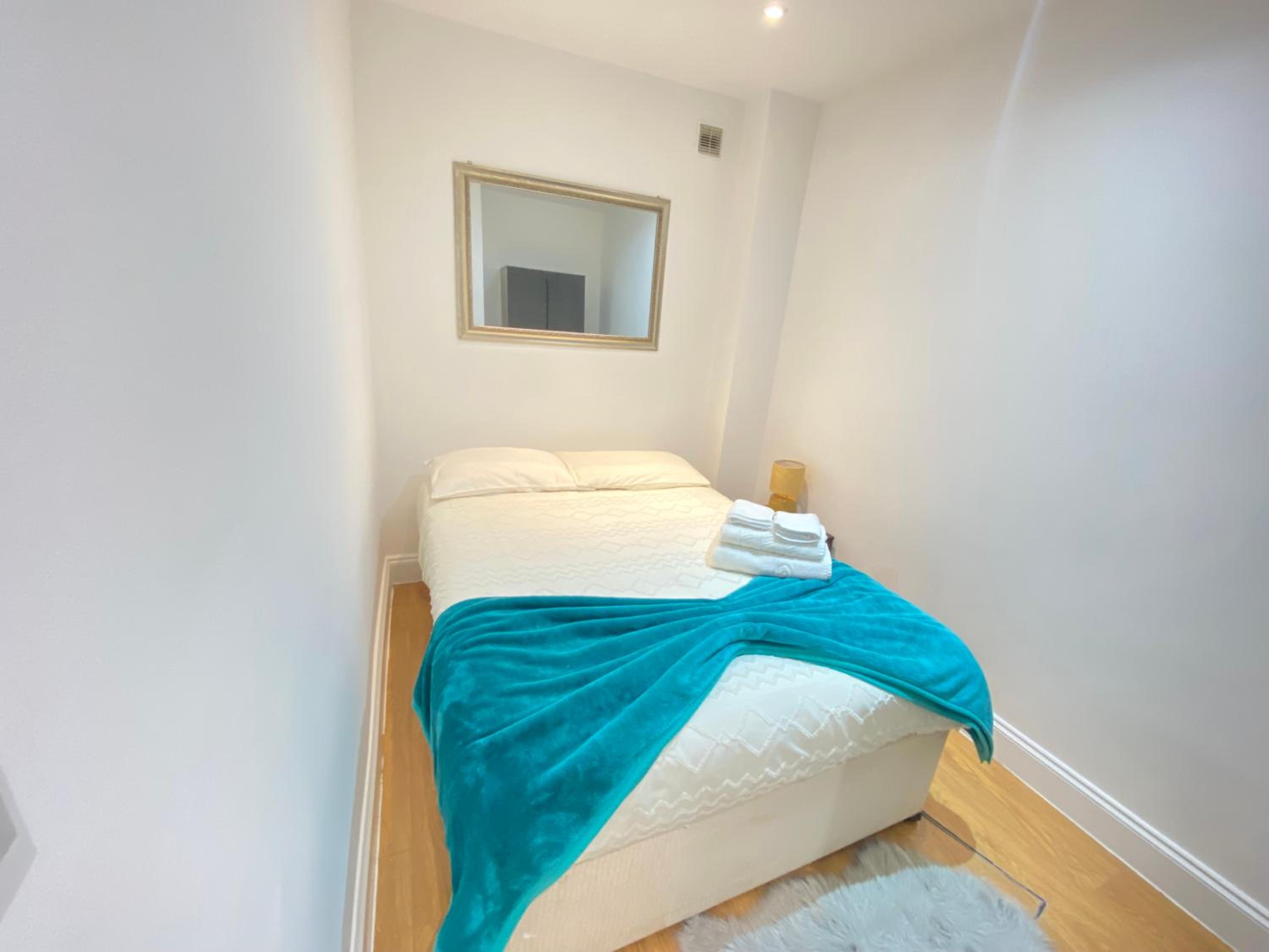 Lovely 2-Bed Flat in London