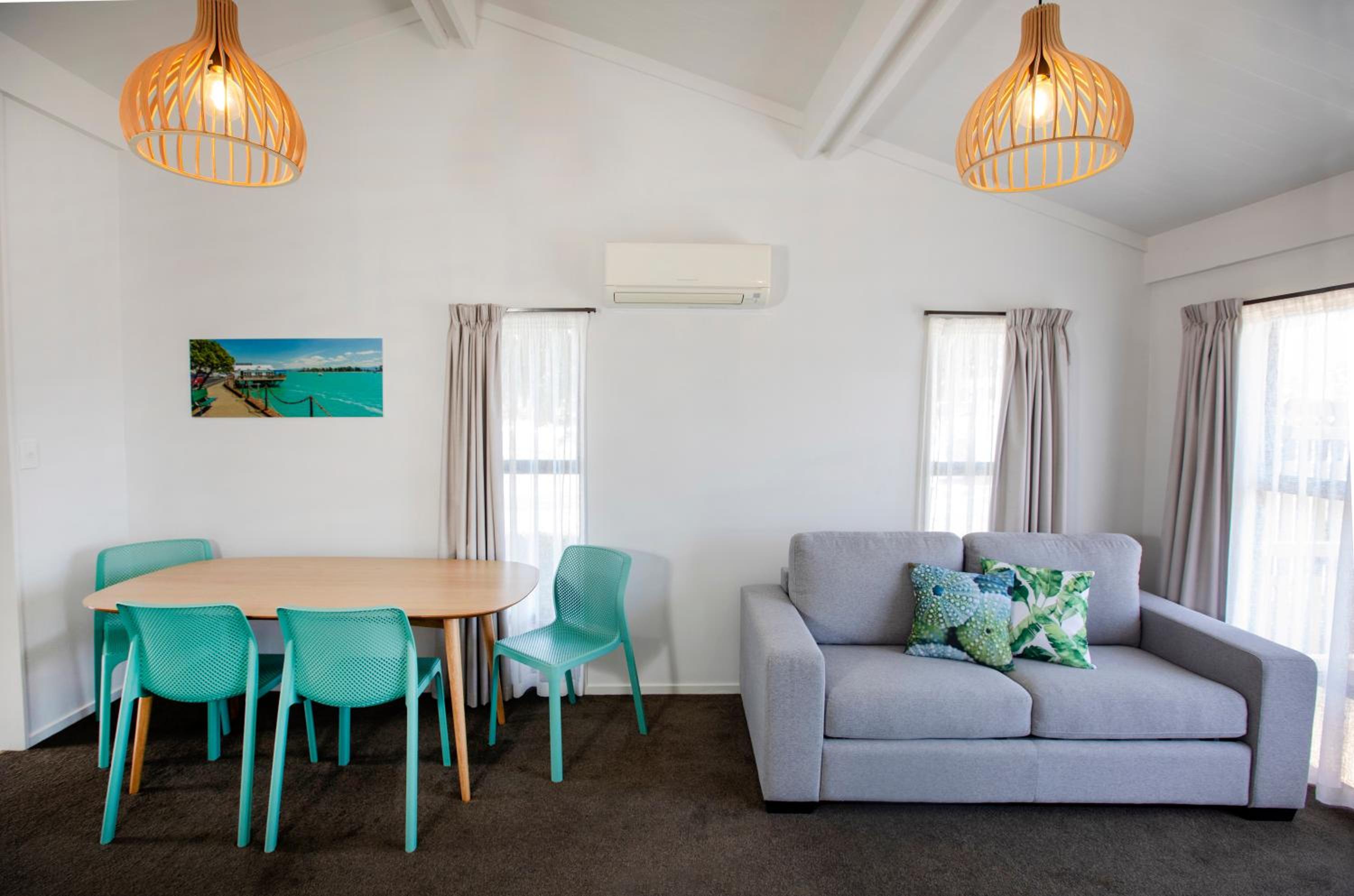 Tāhuna Beach Holiday Park