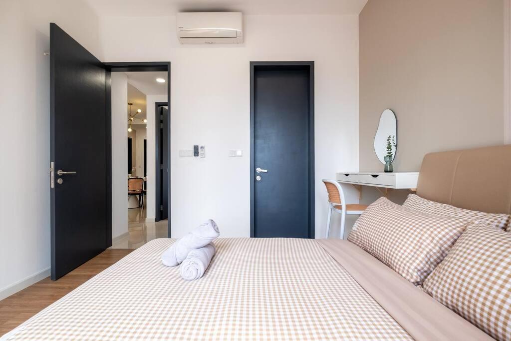 City Lights SweetHome@Sunway Velocity Two 3BR2Bath