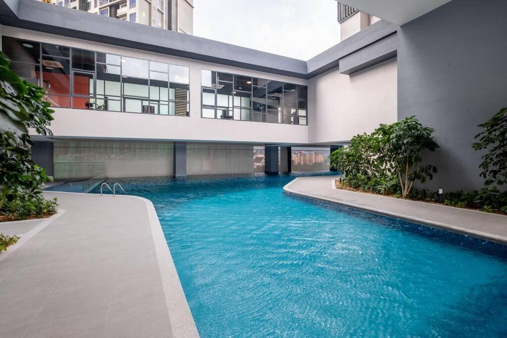 City Lights SweetHome@Sunway Velocity Two 3BR2Bath