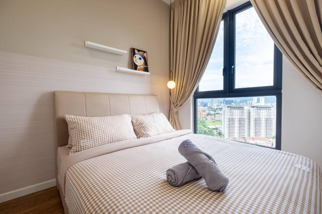 City Lights SweetHome@Sunway Velocity Two 3BR2Bath