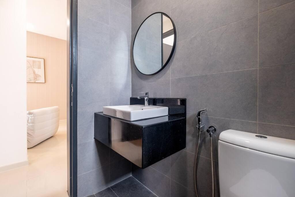 City Lights SweetHome@Sunway Velocity Two 3BR2Bath
