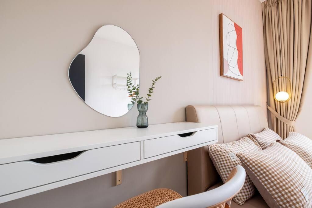 City Lights SweetHome@Sunway Velocity Two 3BR2Bath