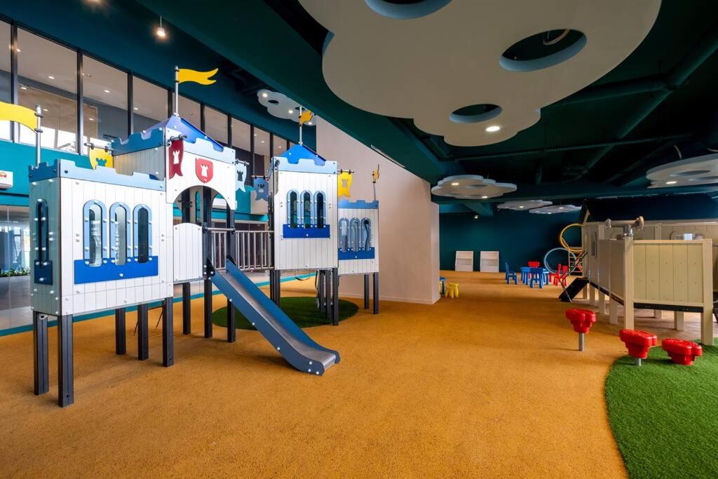 City Lights SweetHome@Sunway Velocity Two 3BR2Bath