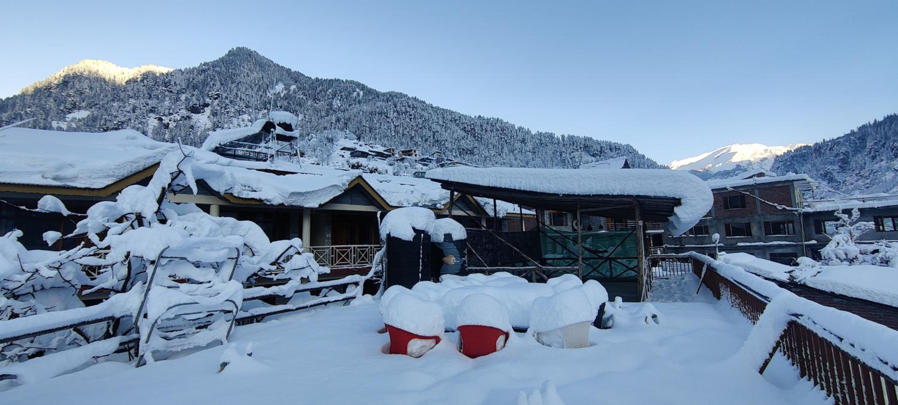 Madana Inn Manali view 2