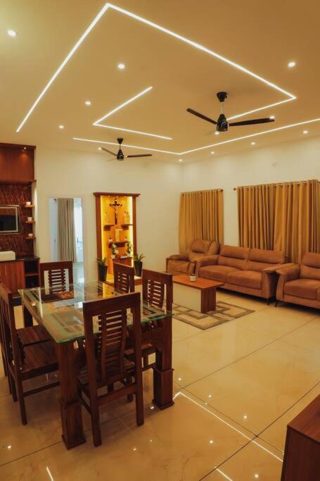 Cardamom Casa Plantation Villa