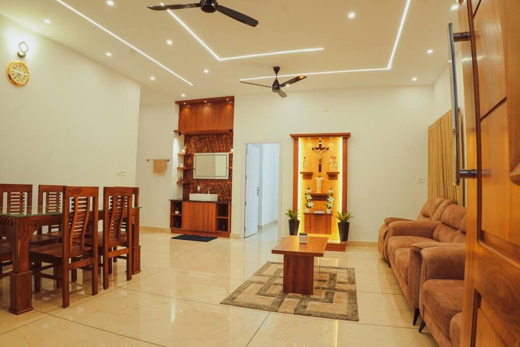 Cardamom Casa Plantation Villa