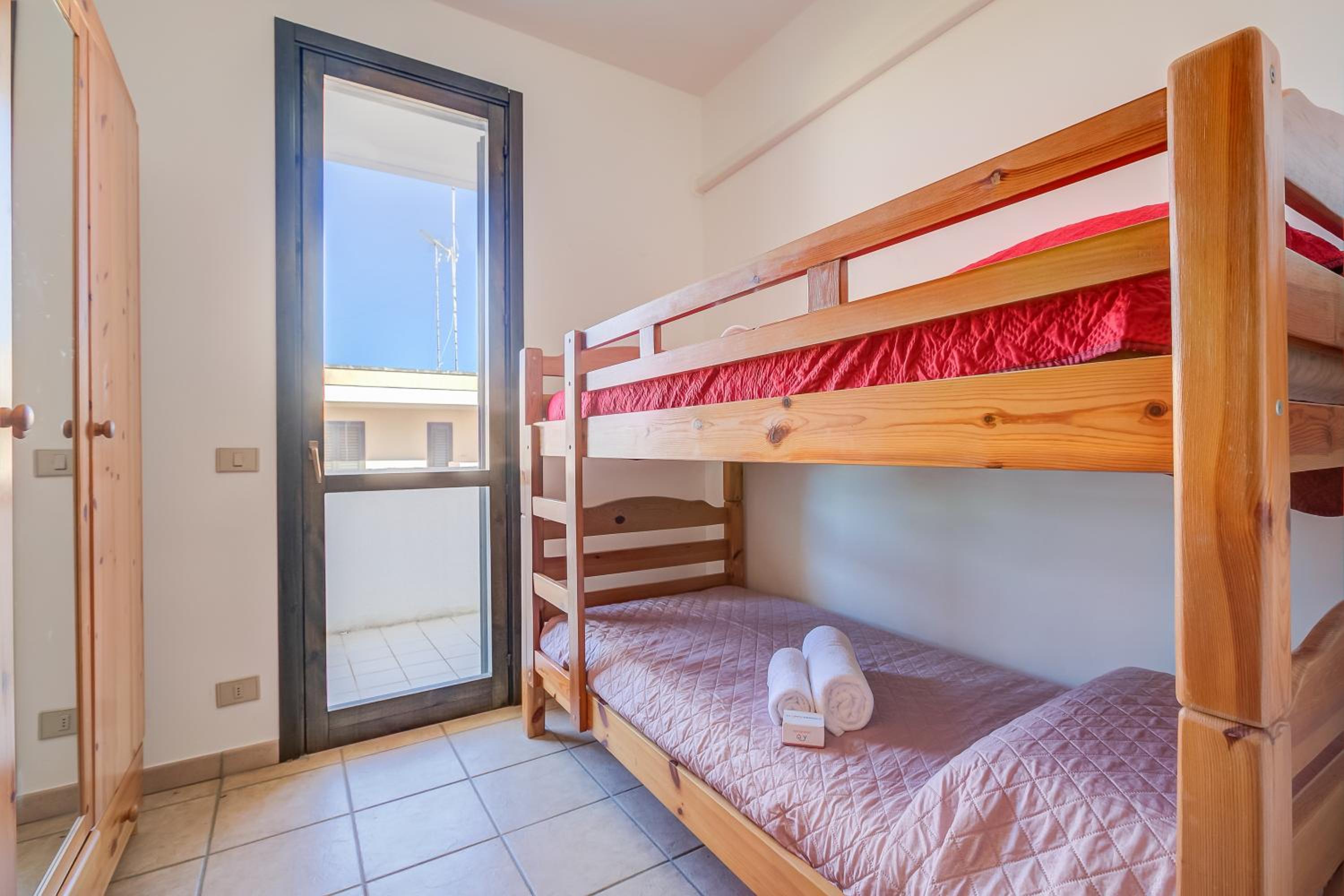 Villetta Dei Pini With Pool in Residence - Happy Rentals photo 3