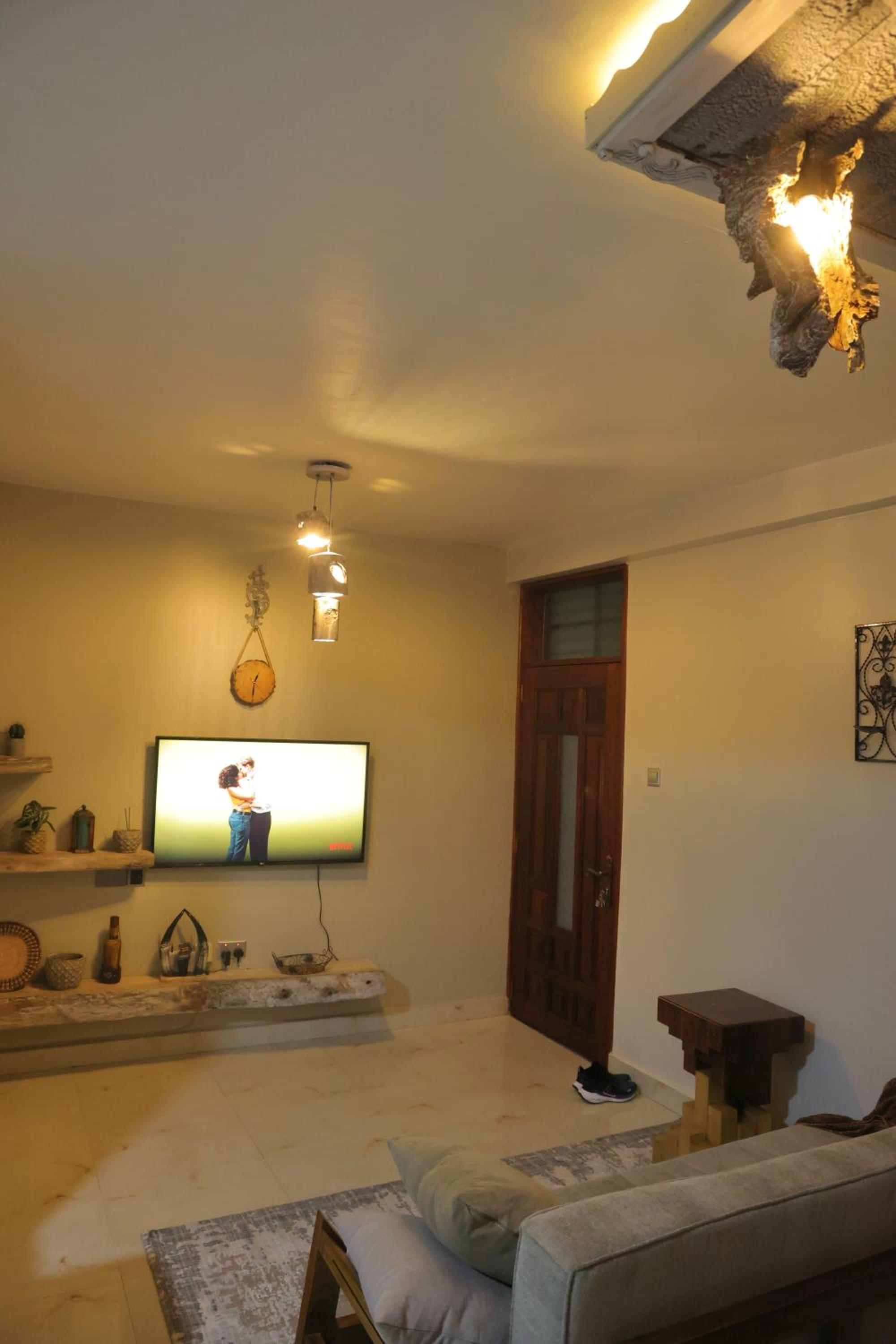 Nissi Residence
