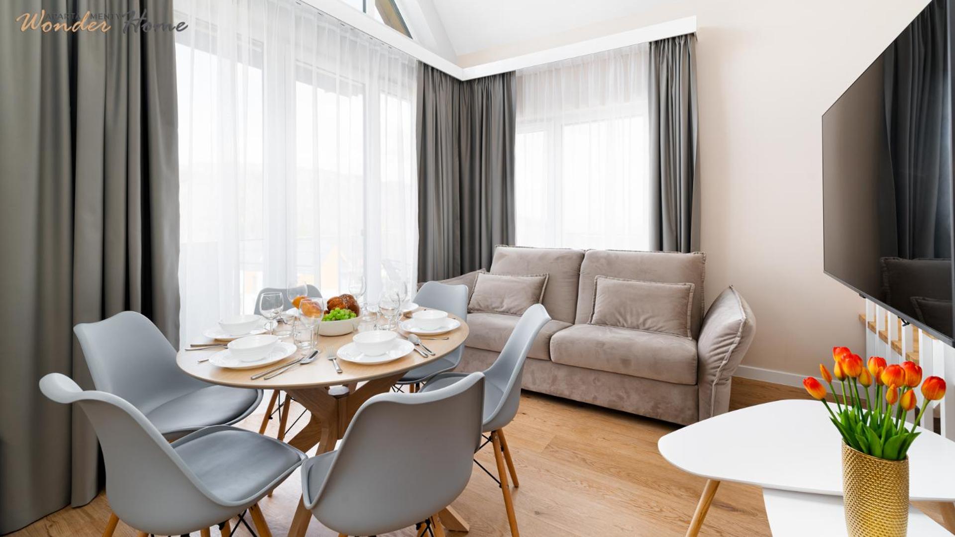 Wonder Home - Domki Hillside tuż przy stoku narciarskim - na terenie kompleksu plac zabaw i zewnętrzna siłownia, sklep, parking