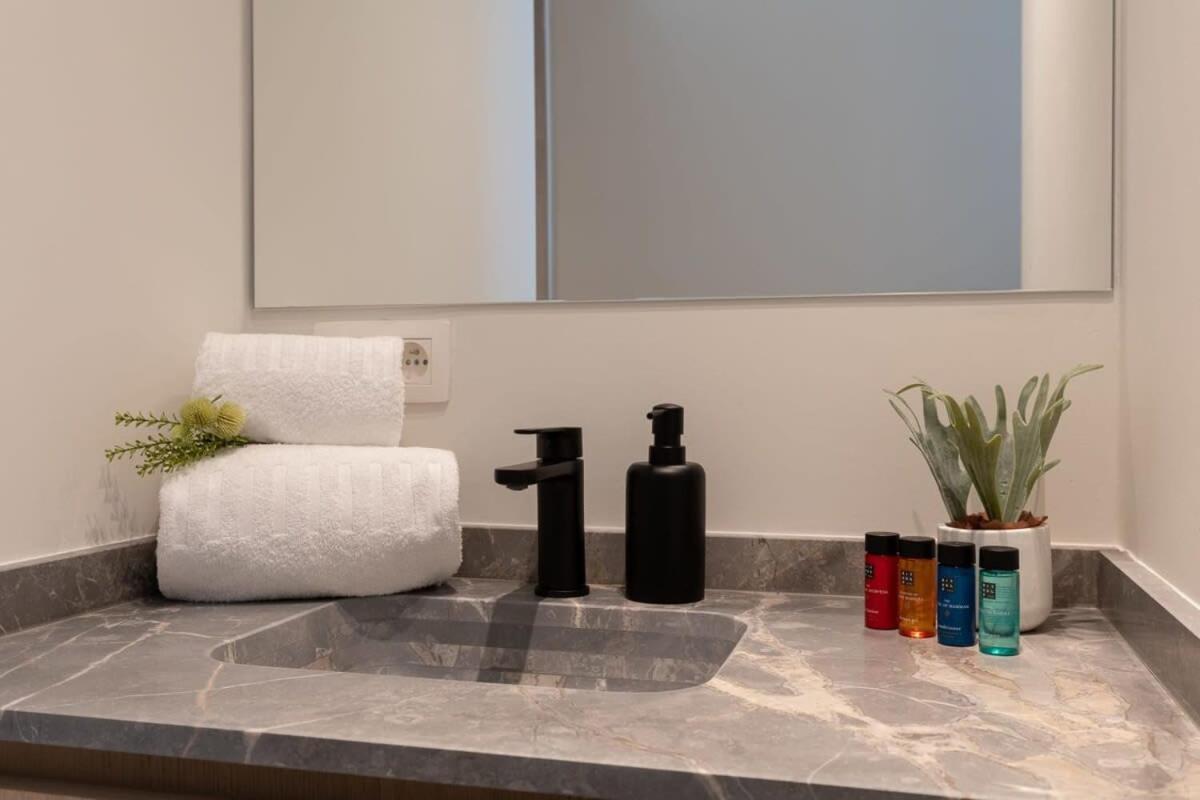 Huswell - Central located apartment with parking in Knokke
