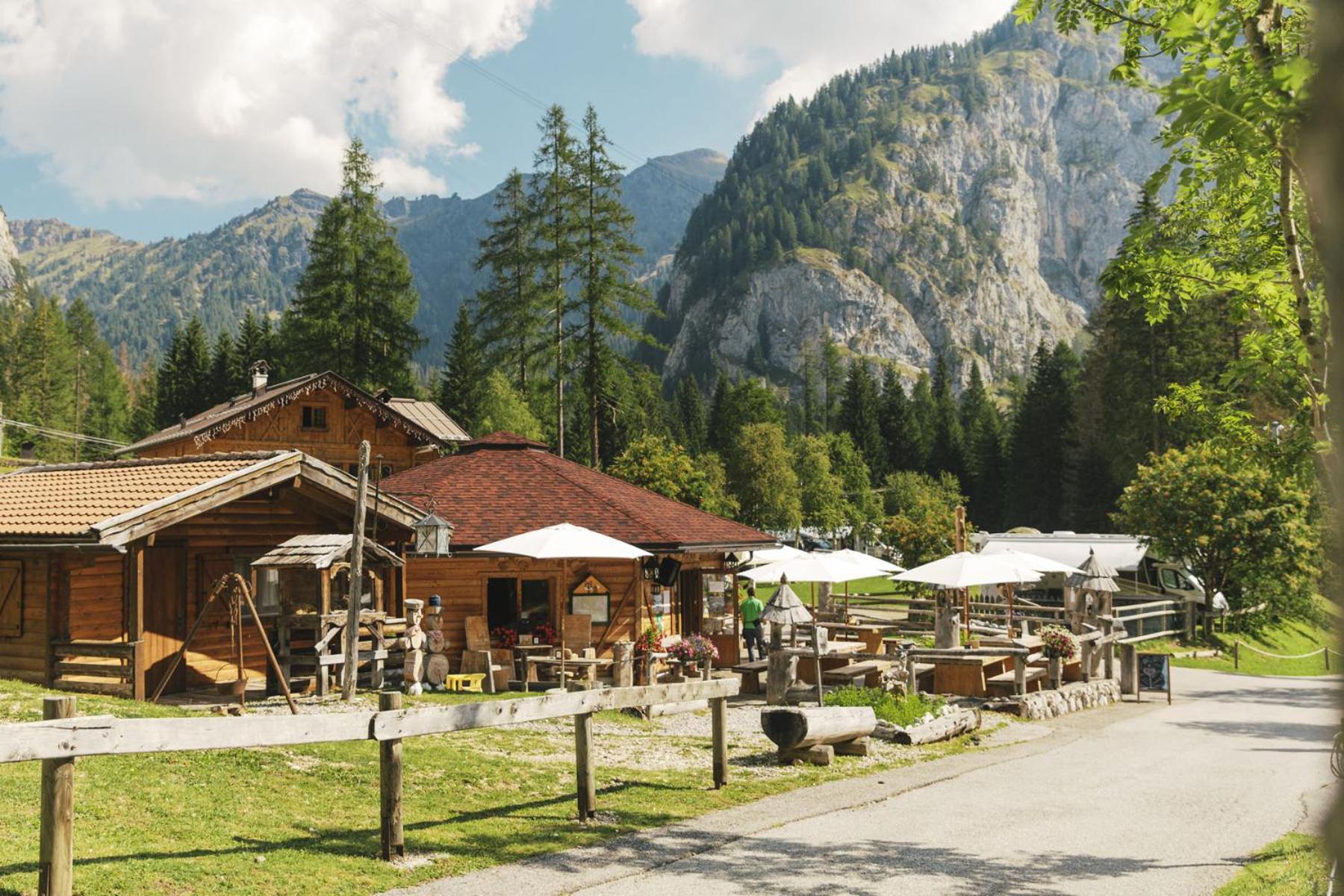 Camping Marmolada Malga Ciapela - Glamping Experience