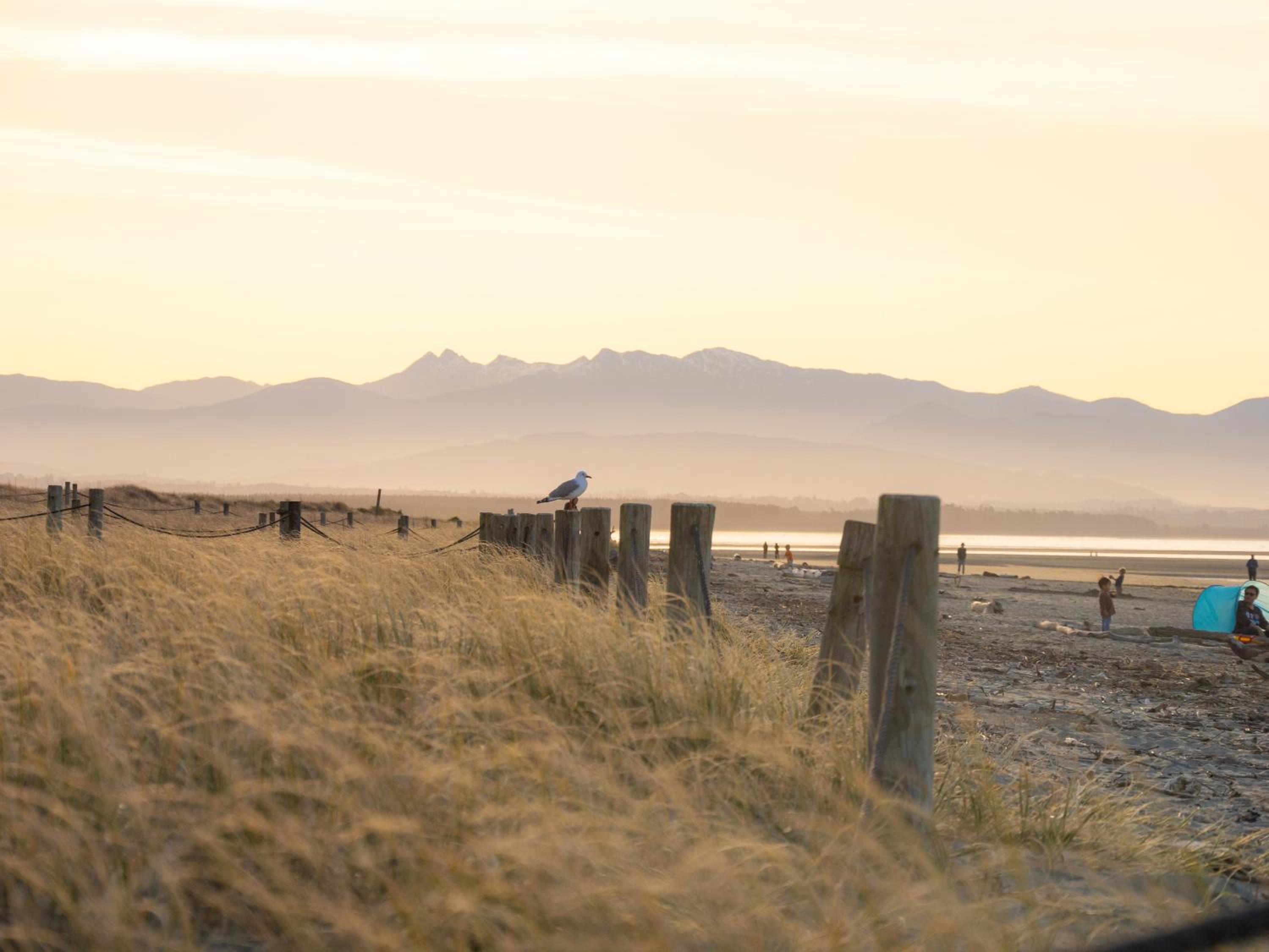 Tāhuna Beach Holiday Park